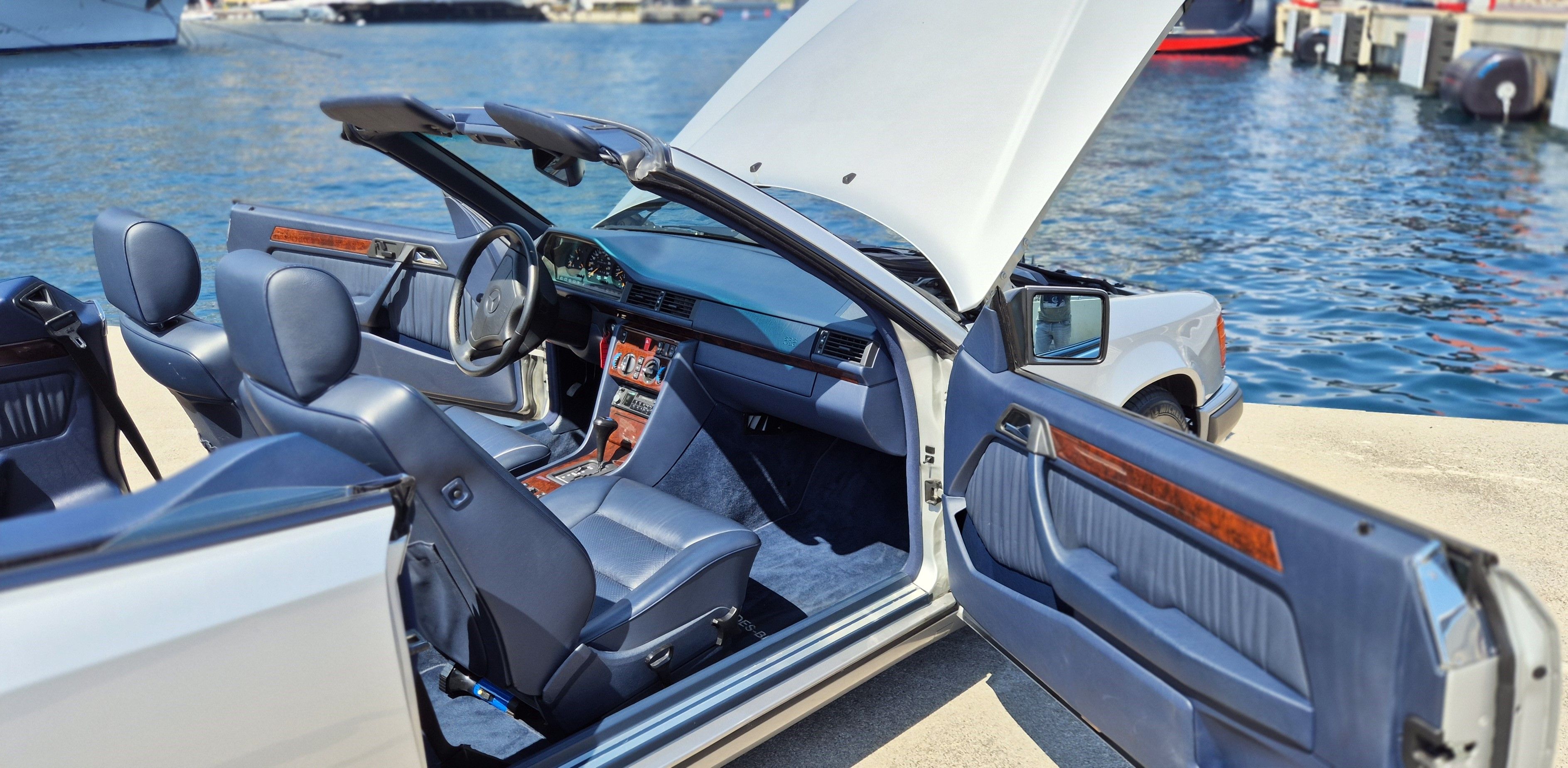 MERCEDES 300CE 24S CAB, 10 200 KMS, UNIQUE SUR LE MARCH, foto 4