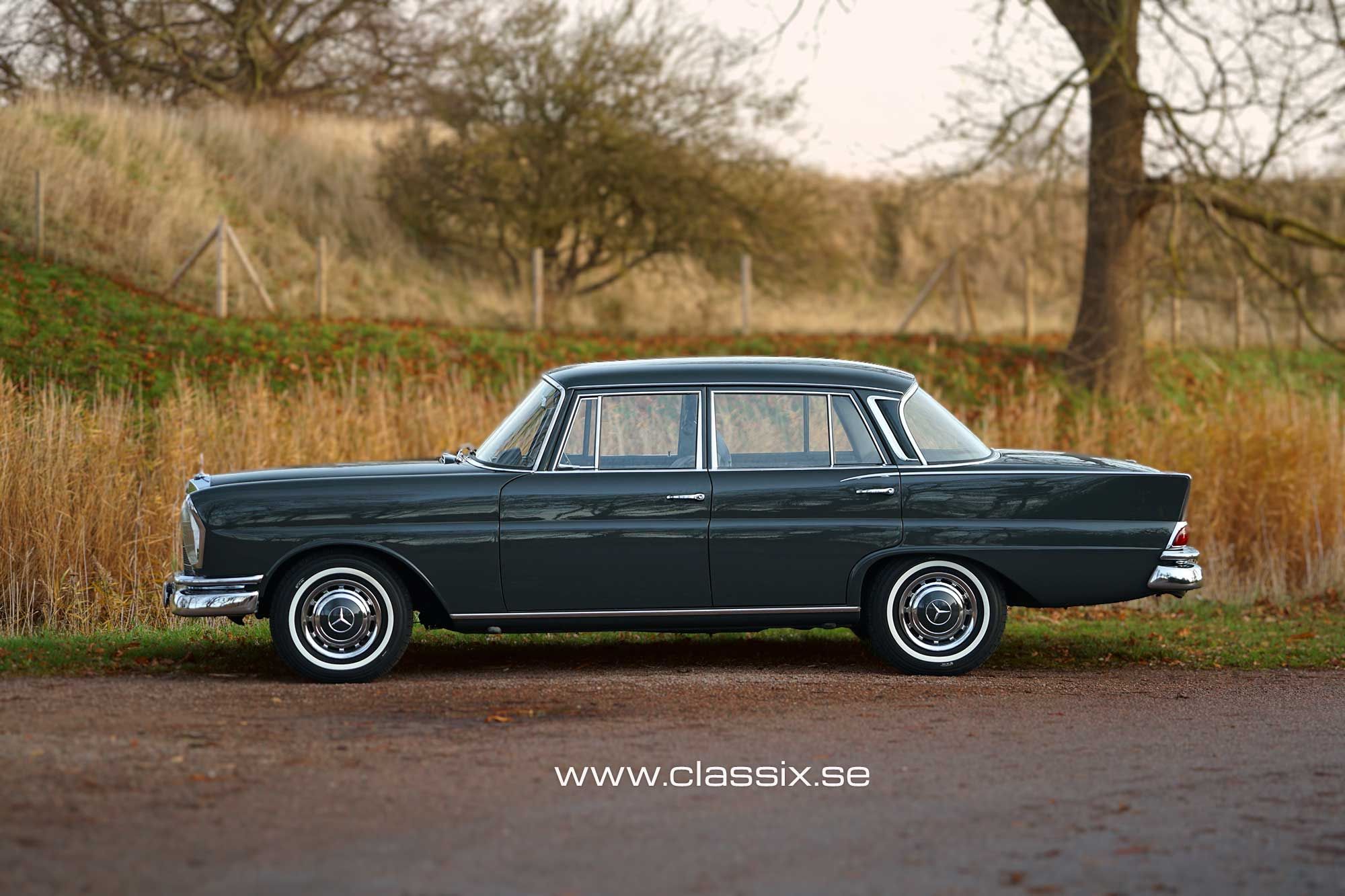 Mercedes 220 SB W111 Extremely original! Servicebook!, foto 9