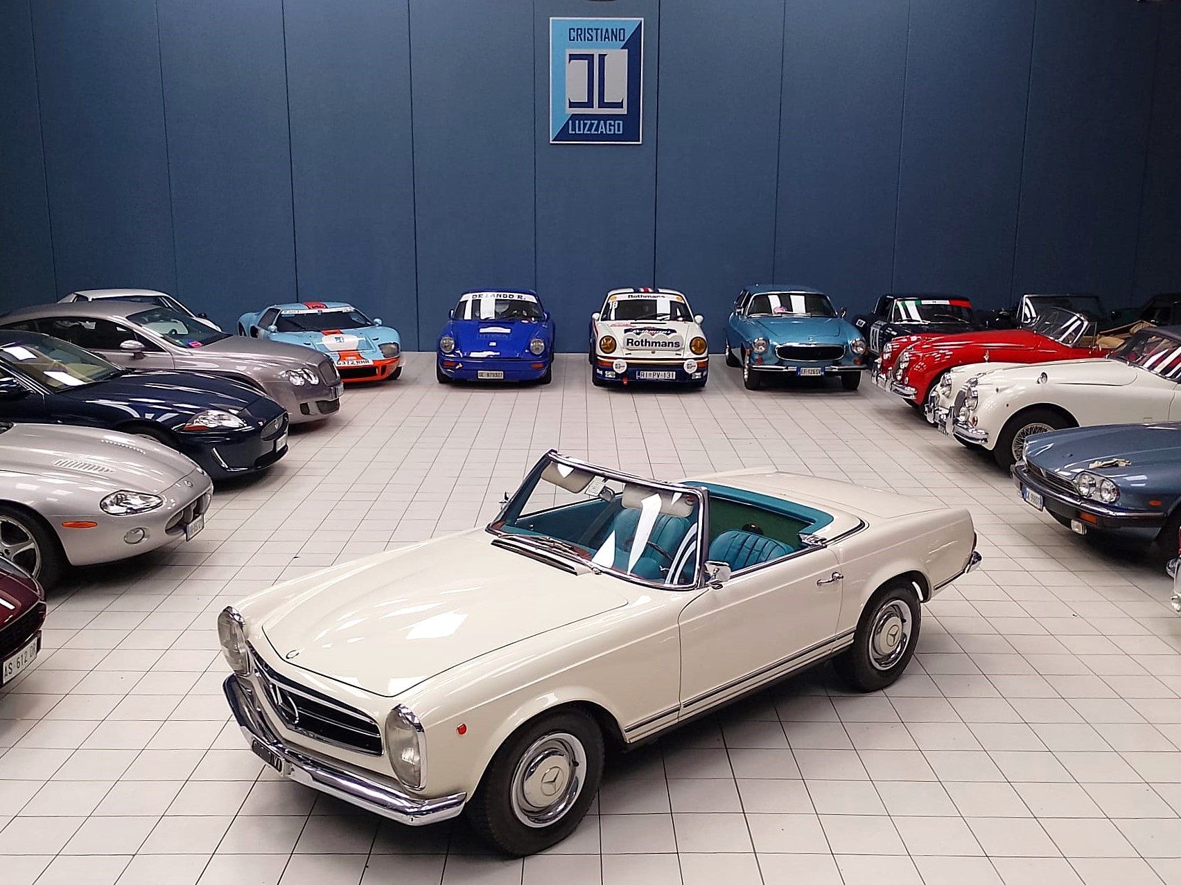 1965 Mercedes SL Class W113 230 SL Pagoda Roadster, foto 2