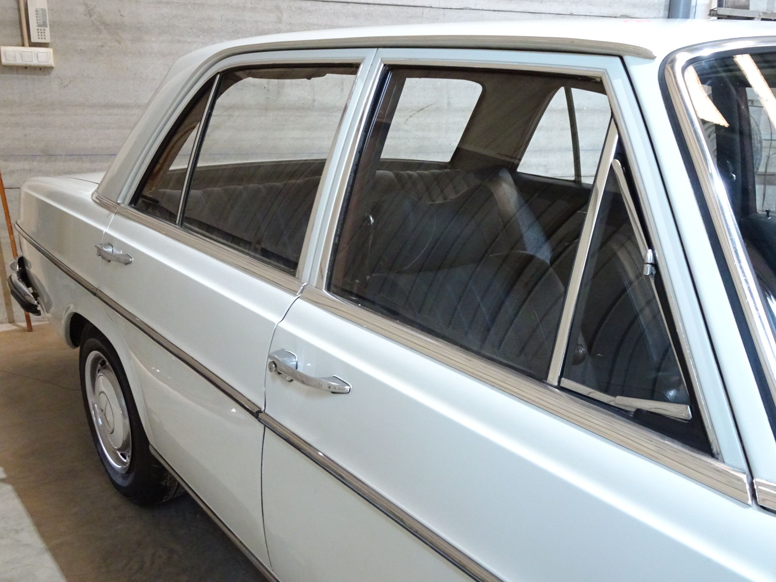 MERCEDES BENZ 280 SE/8 W108 - 1969, foto 12