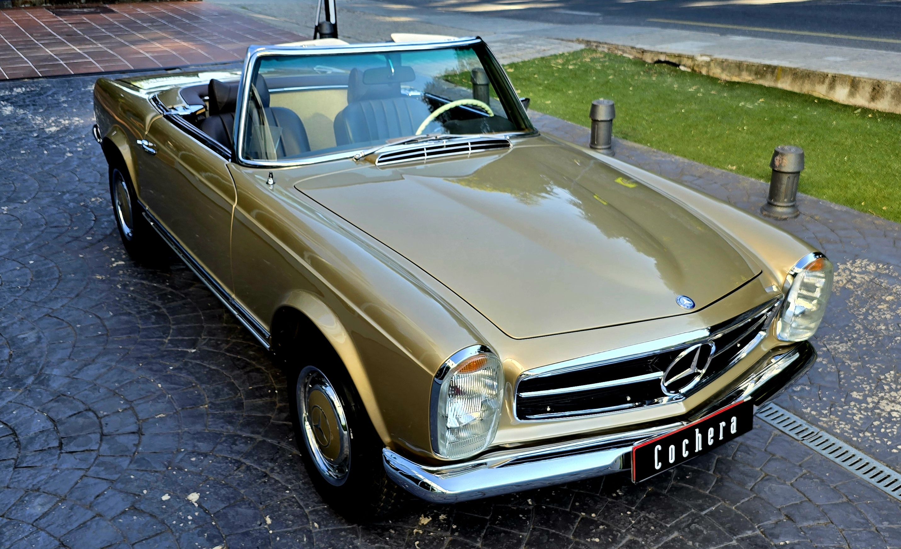 1971 Mercedes SL Class W113 Pagode Roadster, foto 3