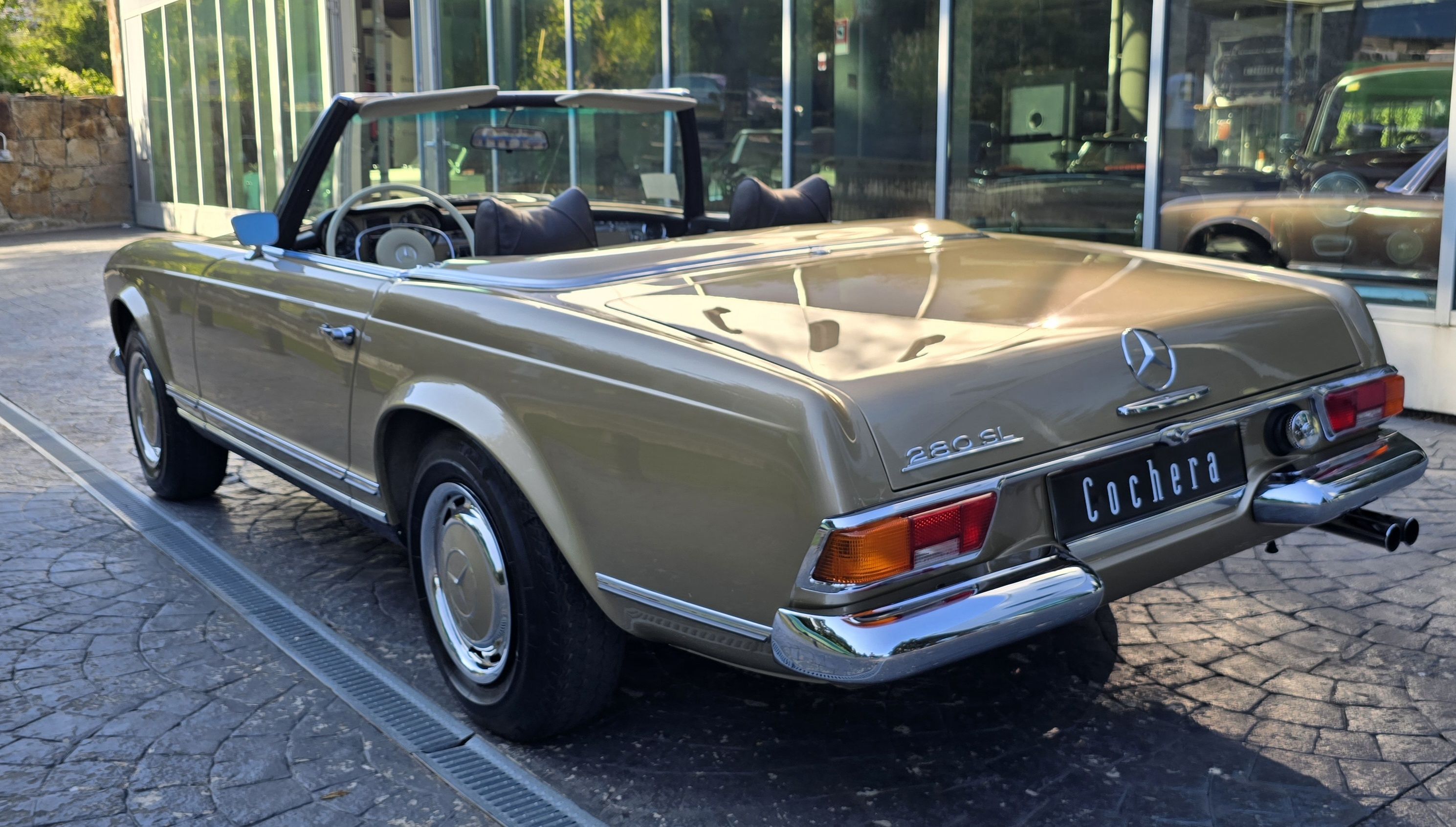 1971 Mercedes SL Class W113 Pagode Roadster, foto 4