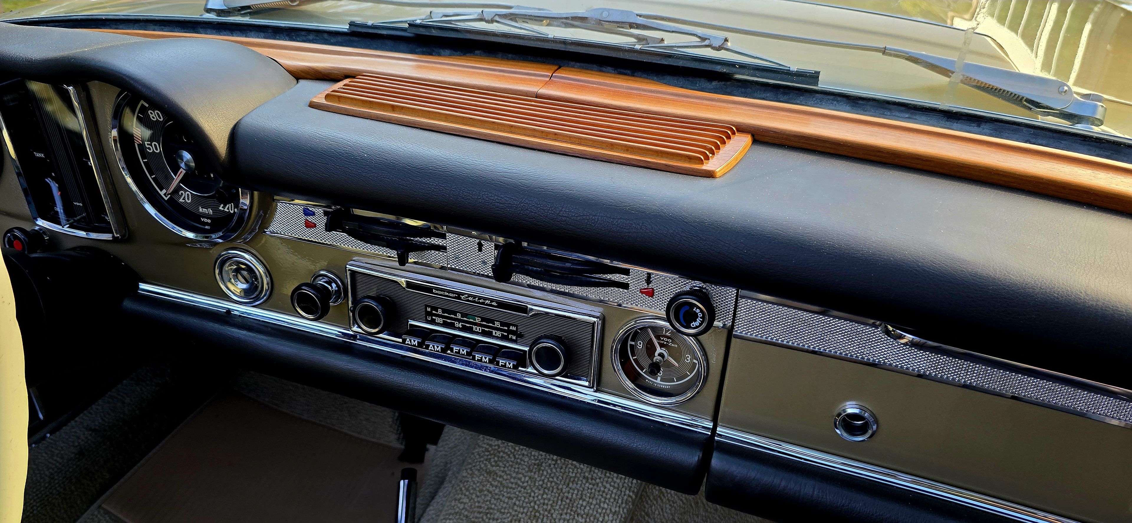 1971 Mercedes SL Class W113 Pagode Roadster, foto 10
