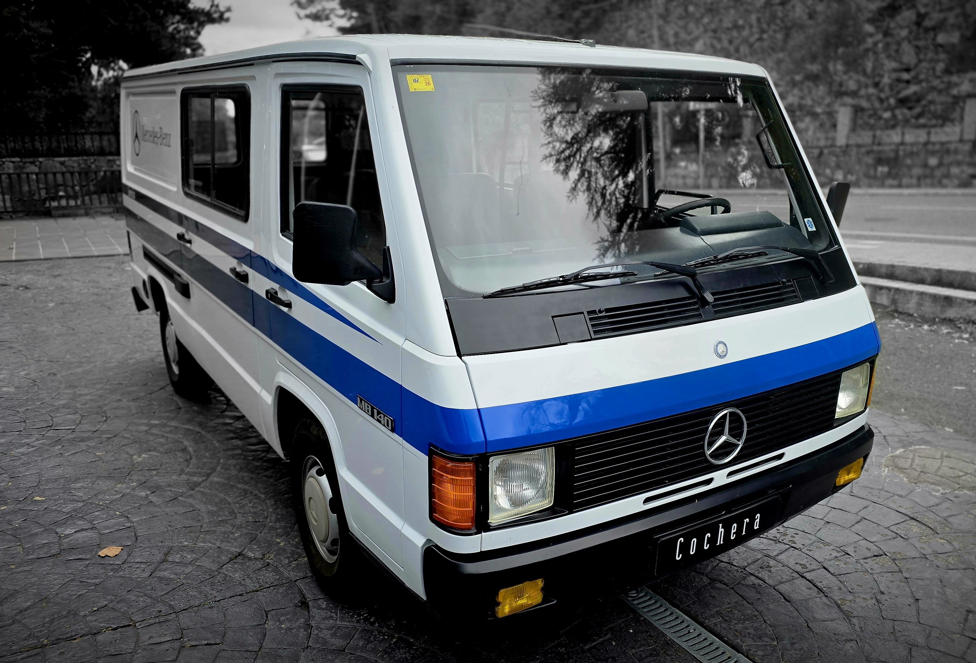 1989 Mercedes-Benz 140D Classic Van produced in Spain, foto 1
