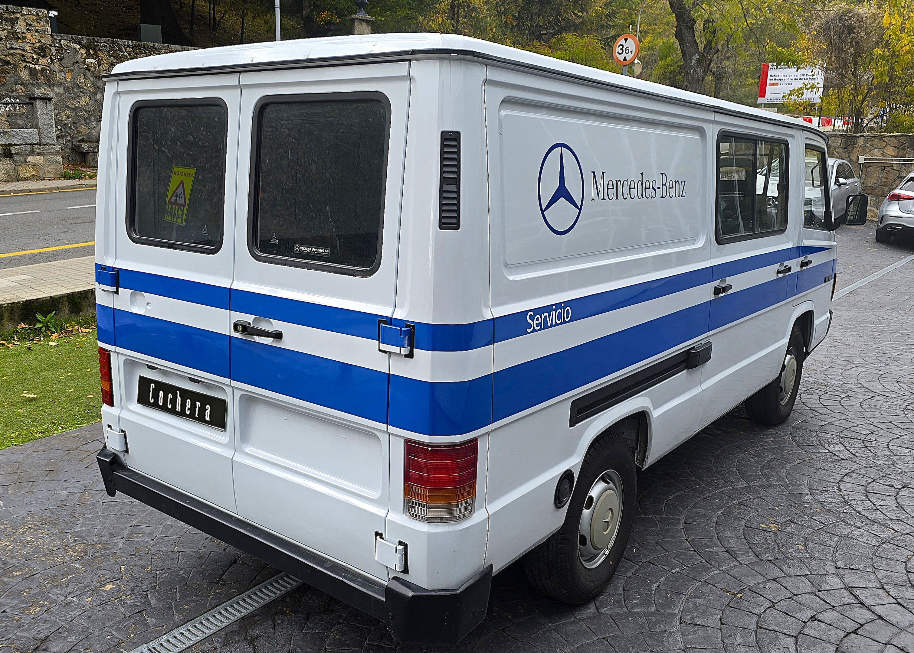 1989 Mercedes-Benz 140D Classic Van produced in Spain, foto 4