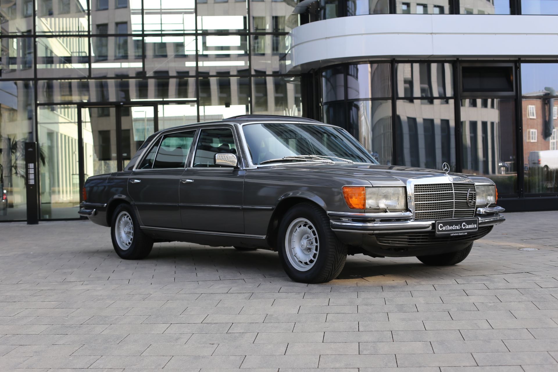 1977 Mercedes SEL Series W116 (1972 - 1980) 450 SEL Saloon, foto 4