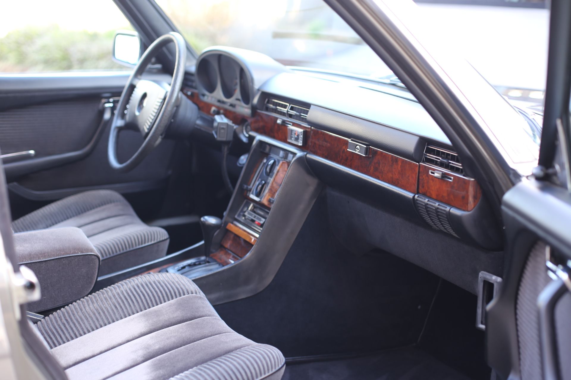 1977 Mercedes SEL Series W116 (1972 - 1980) 450 SEL Saloon, foto 12