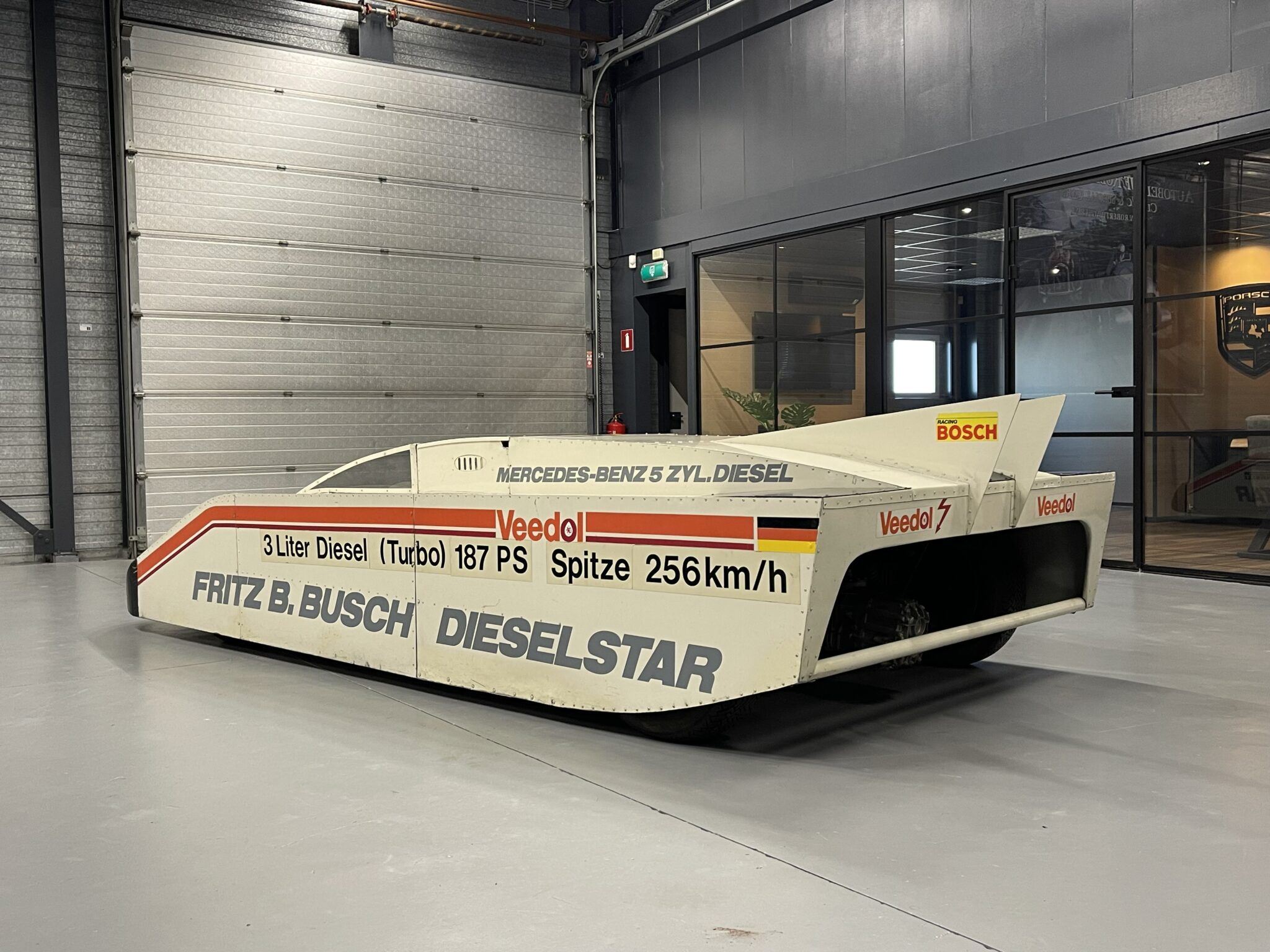 1975 Mercedes Fritz B. Busch DieselStar World Record Car, foto 3