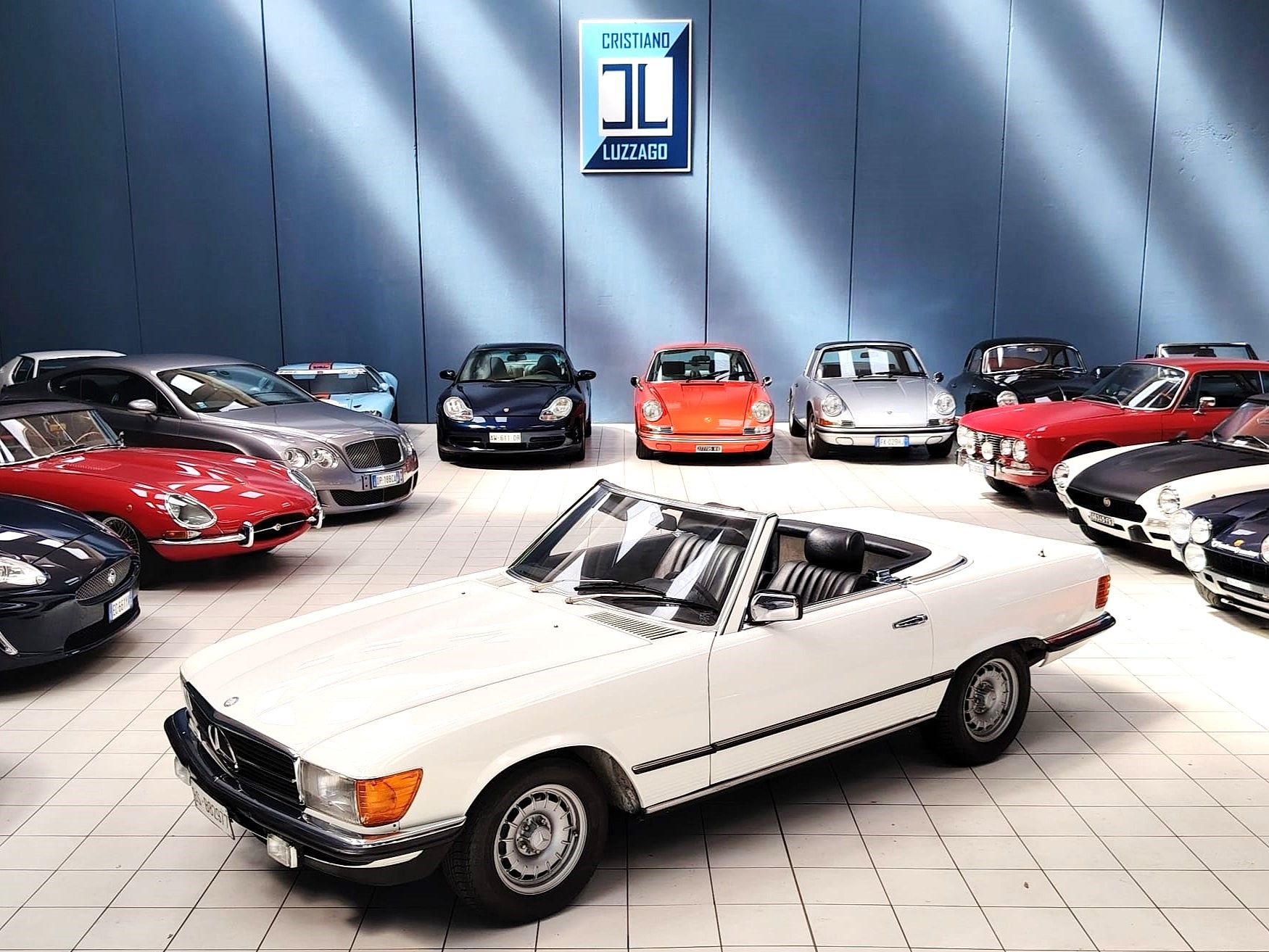 1981 Mercedes SL Class R107 (1971 - 1989) 280 SL Convertible, foto 1