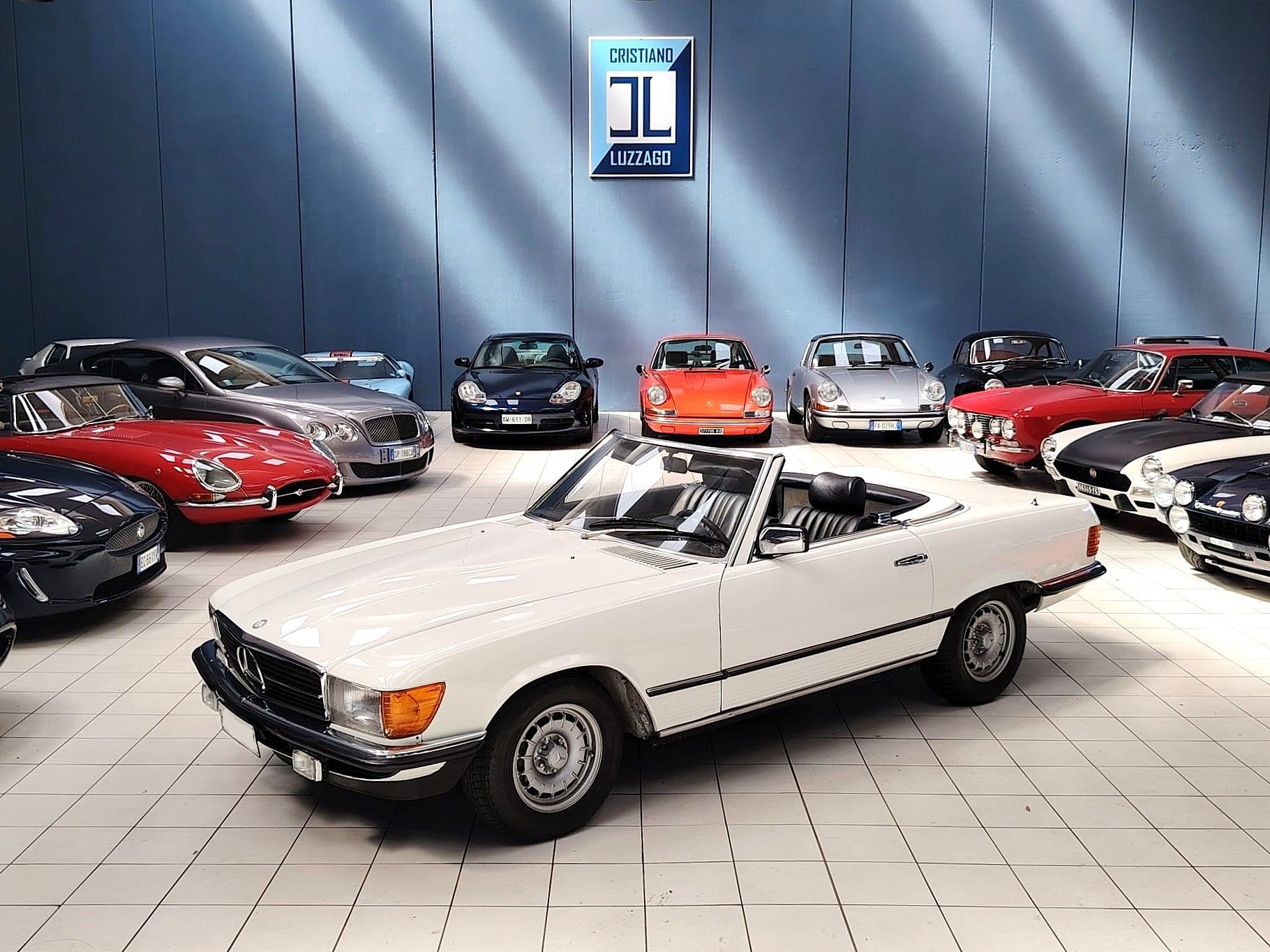 1981 Mercedes SL Class R107 (1971 - 1989) 280 SL Convertible, foto 2
