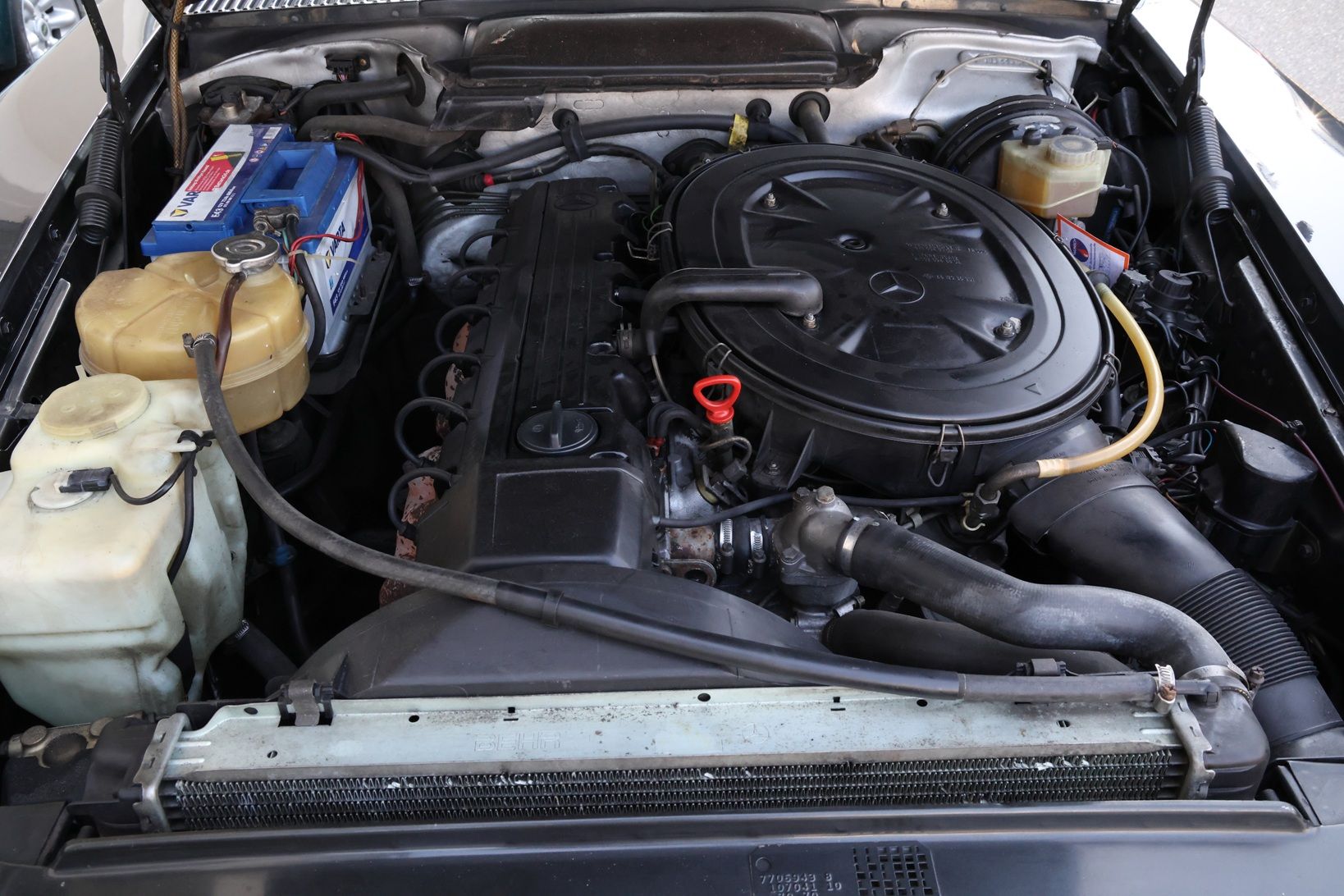 Mercedes-Benz SL300 Cabriolet R107 LHD, foto 4