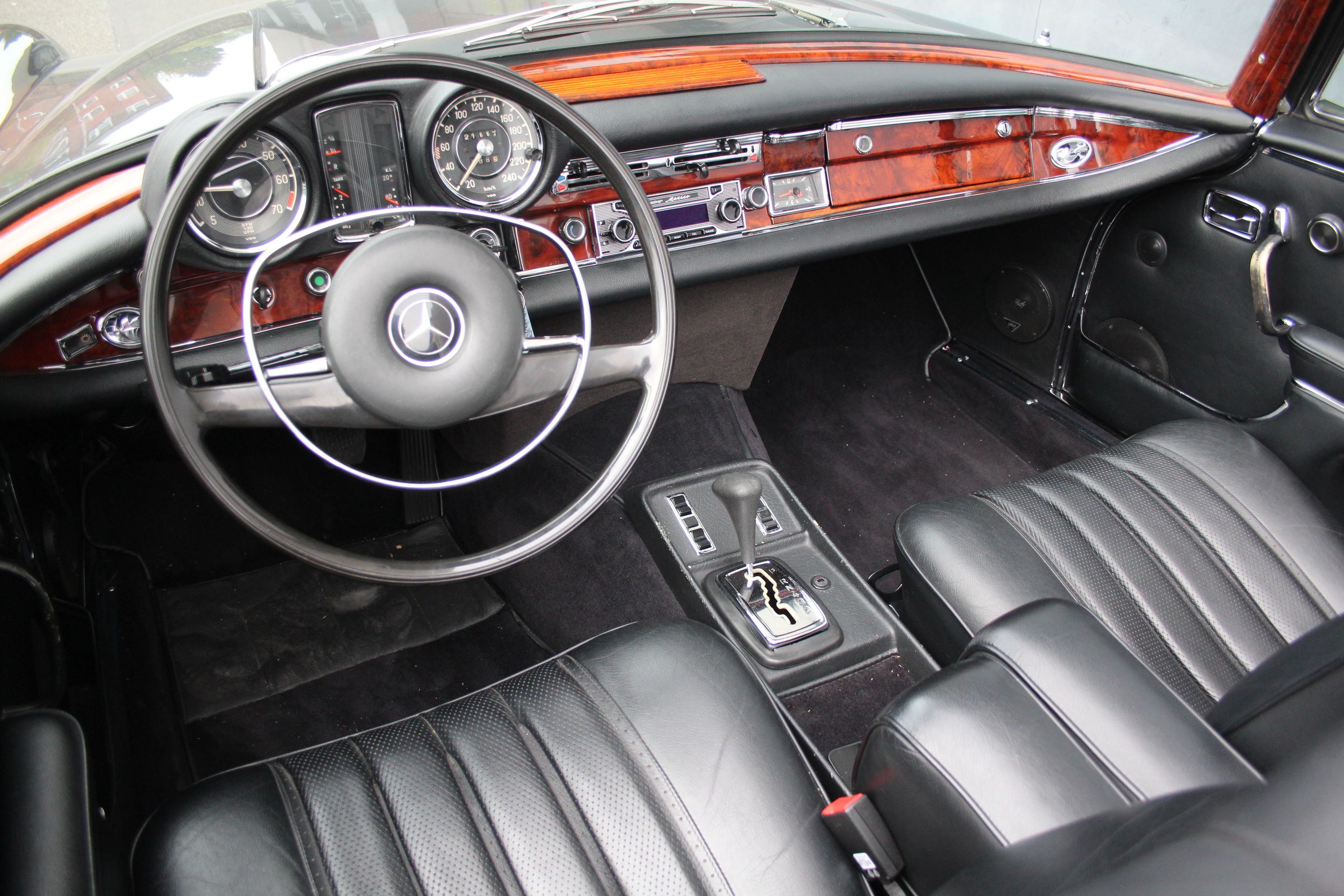 Mercedes Benz 280 SE 3,5 Liter Convertible LHD, foto 3