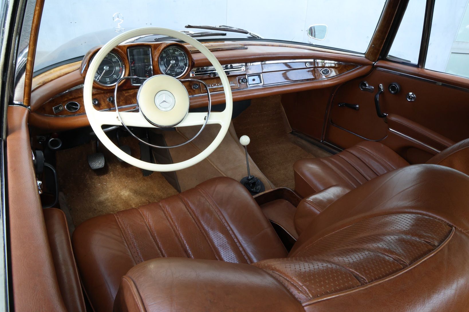 Mercedes-Benz 300 SE Coupé LHD, foto 3
