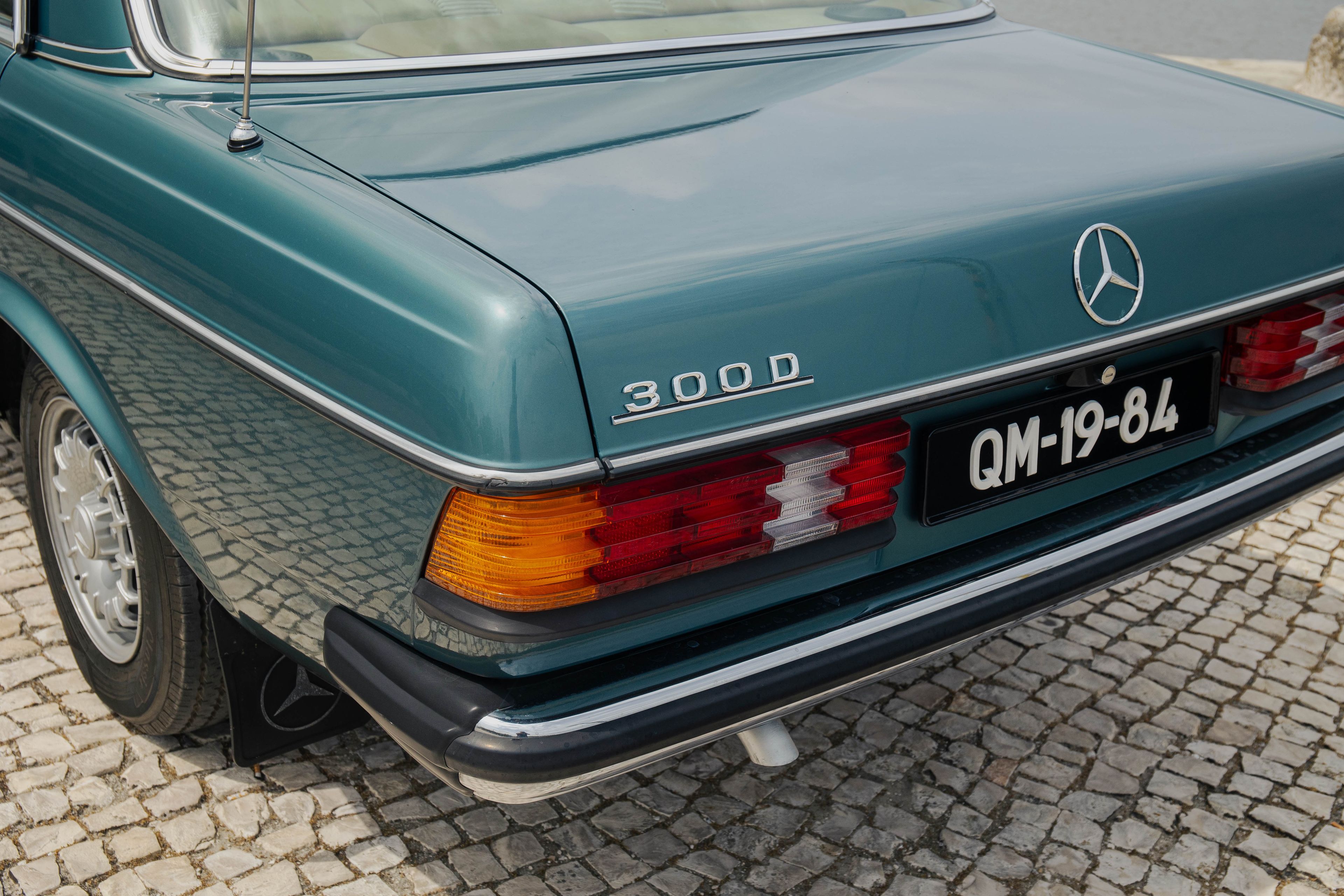 1981 Mercedes 300d W123 - 78000KMS - Factory AC - NEW, foto 4