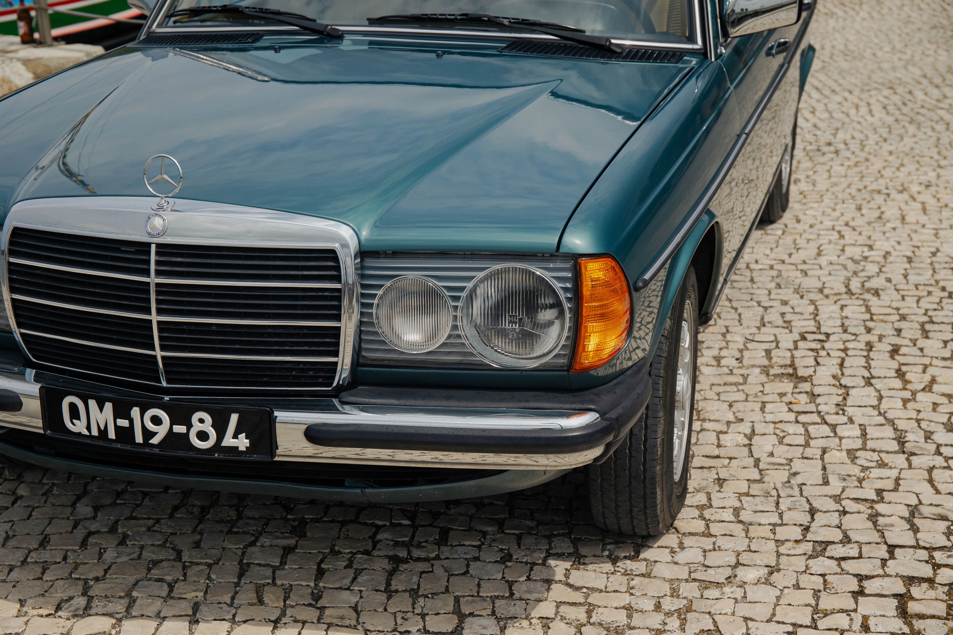1981 Mercedes 300d W123 - 78000KMS - Factory AC - NEW, foto 10