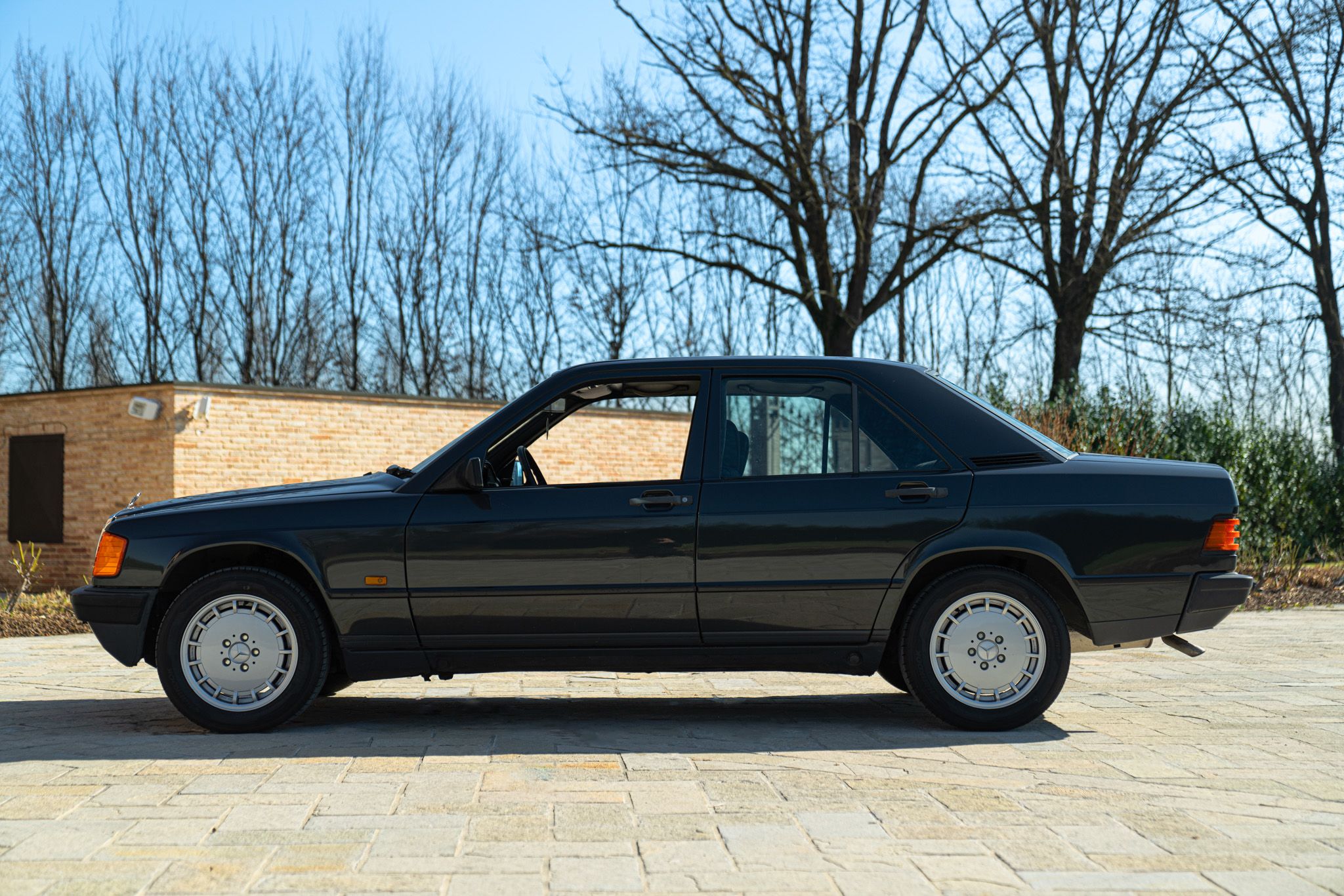 1988 MERCEDES-BENZ 190 E, foto 2