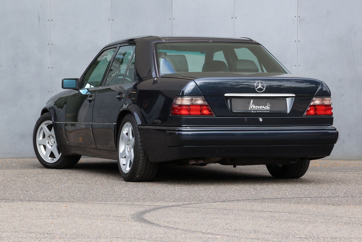Mercedes-Benz E500 Limited LHD, foto 2