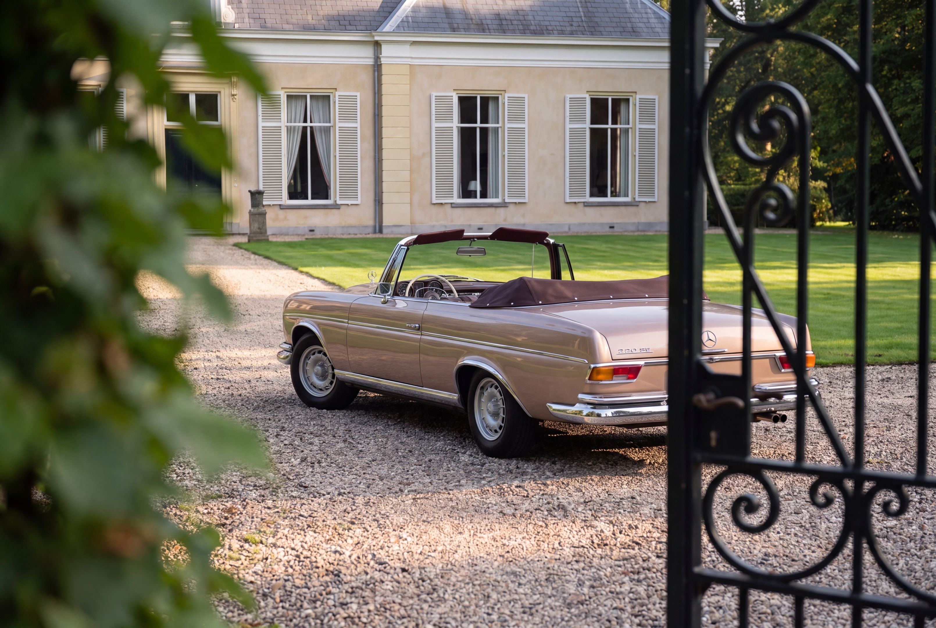 1963 Mercedes-Benz S-Klasse 220 SE W111 Cabriolet, foto 4