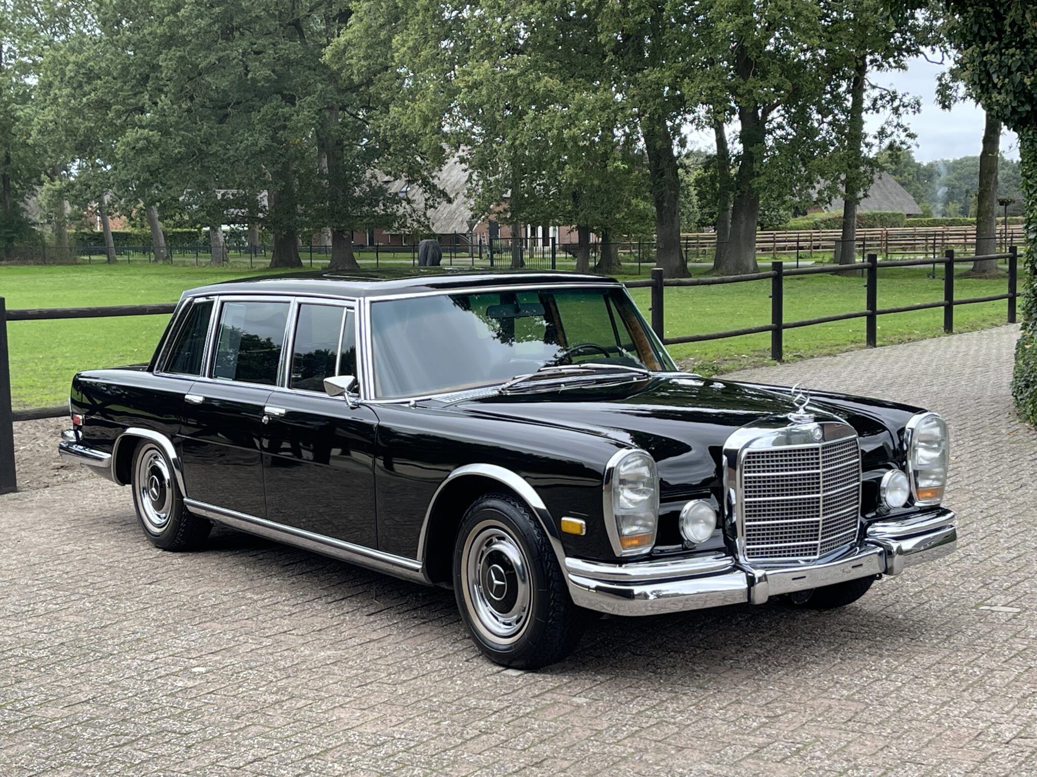 1969 Mercedes 600 W100 (1963 - 1981) Saloon (SWB), foto 1