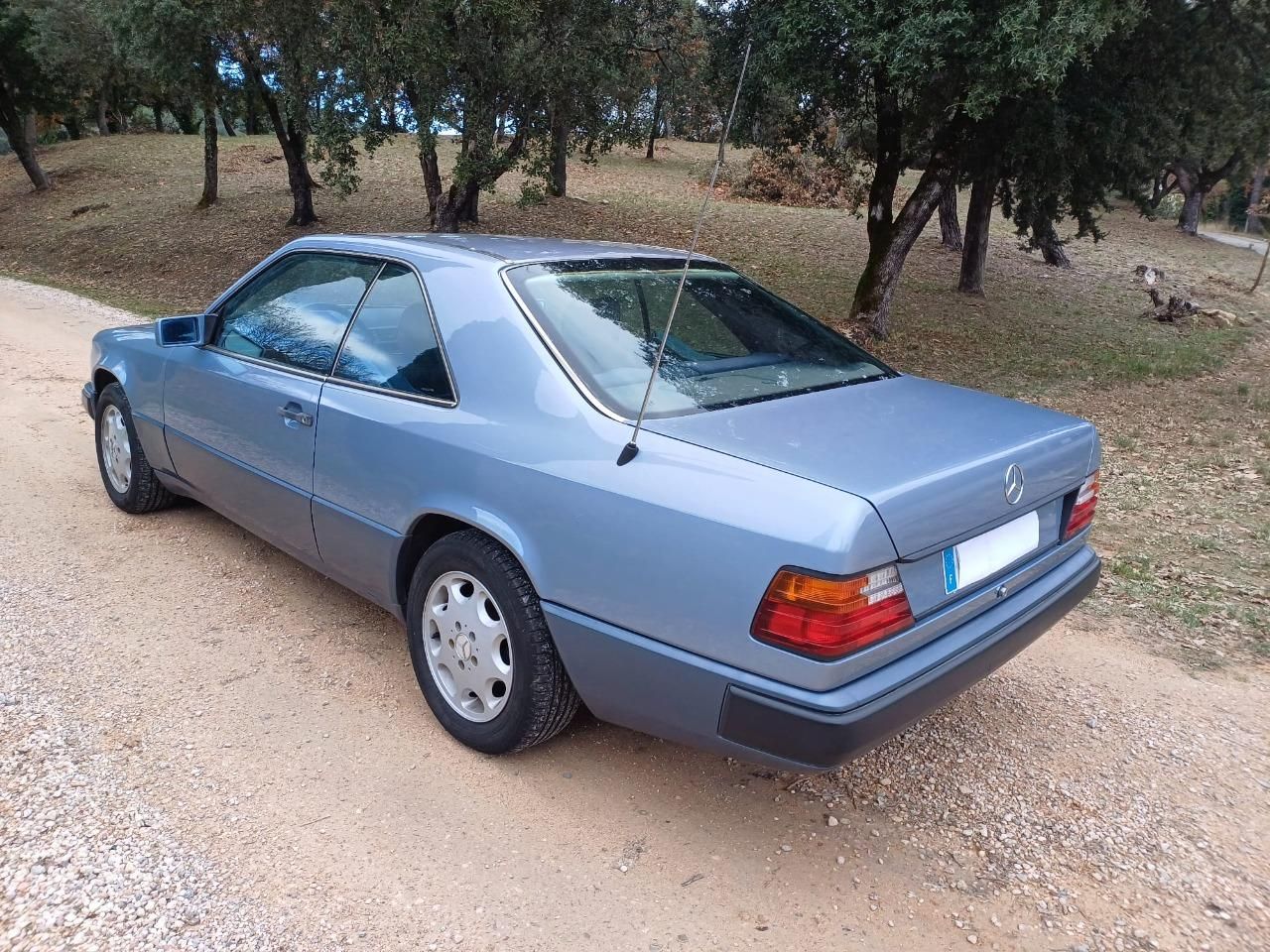 1989 MERCEDES 230 CE W124 131000 kms, foto 2