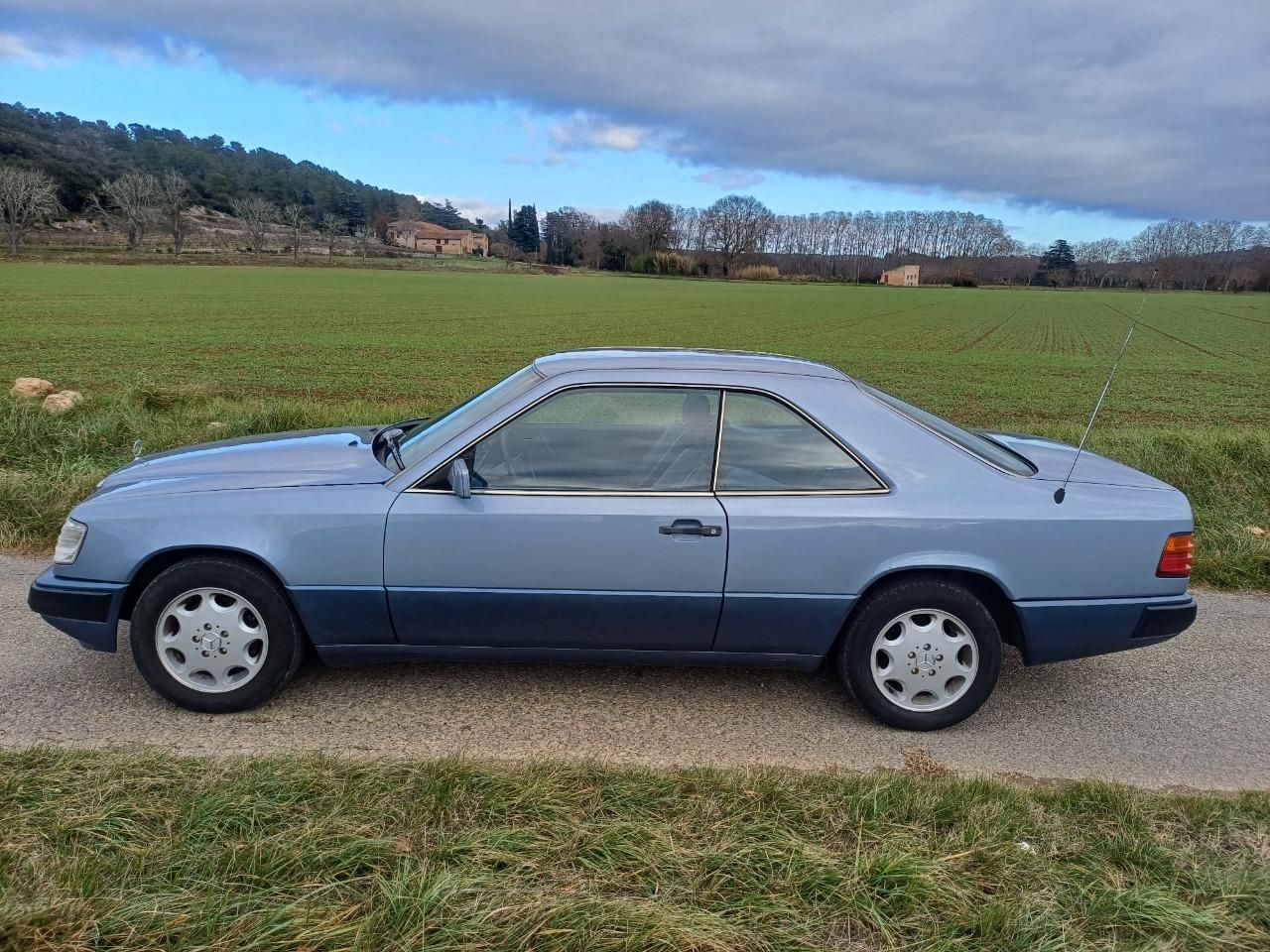 1989 MERCEDES 230 CE W124 131000 kms, foto 3