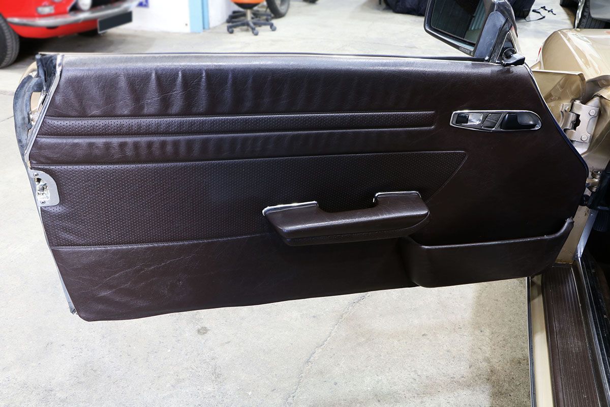 Mercedes 280 SL Convertible R107, foto 6
