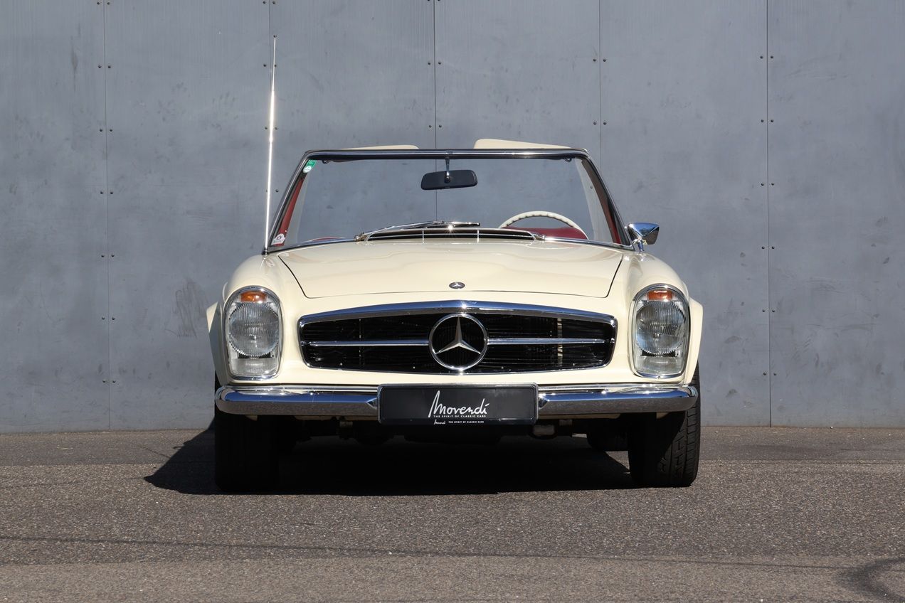 Mercedes-Benz 280 SL Pagode LHD, foto 6