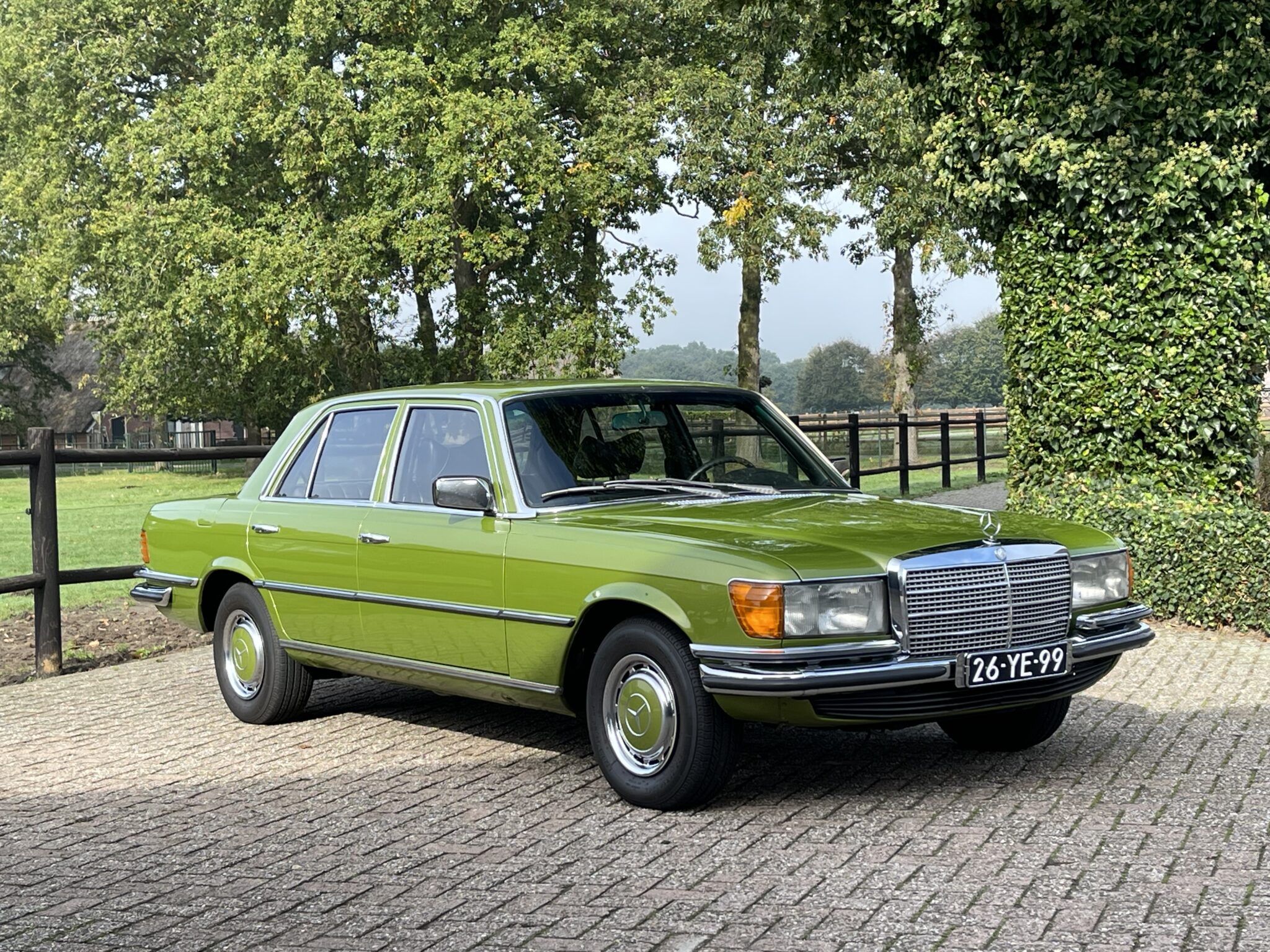 1975 Mercedes 280 W116 280 S Saloon Manual !, foto 1