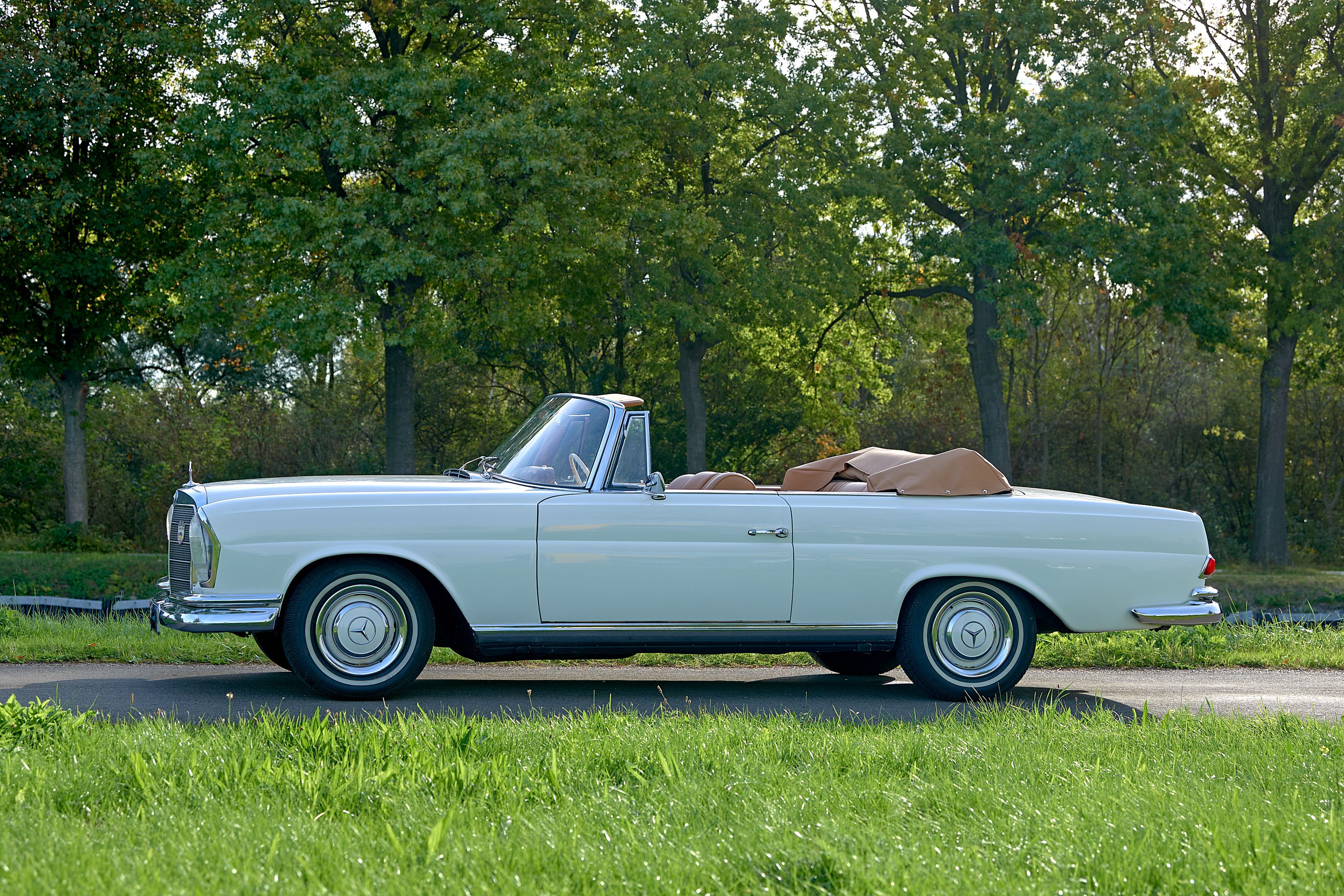 Lovely 1964 Mercedes 220 W111 since 60! years in same family, foto 8