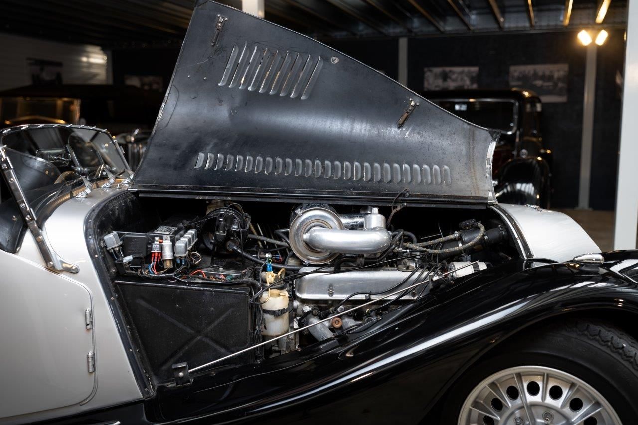 Morgan Plus-8 (LHD), foto 10