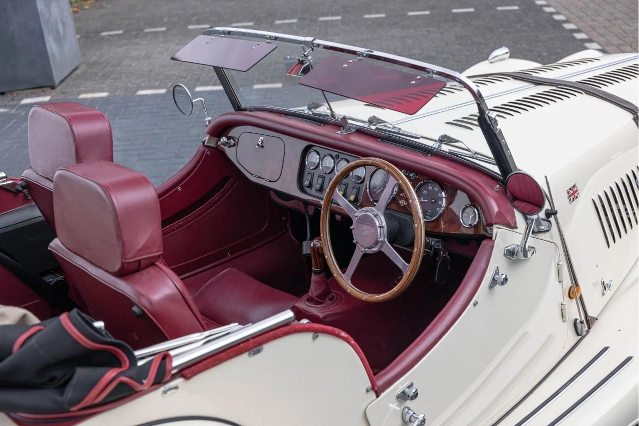 Morgan Plus, Morgan Convertible, foto 4