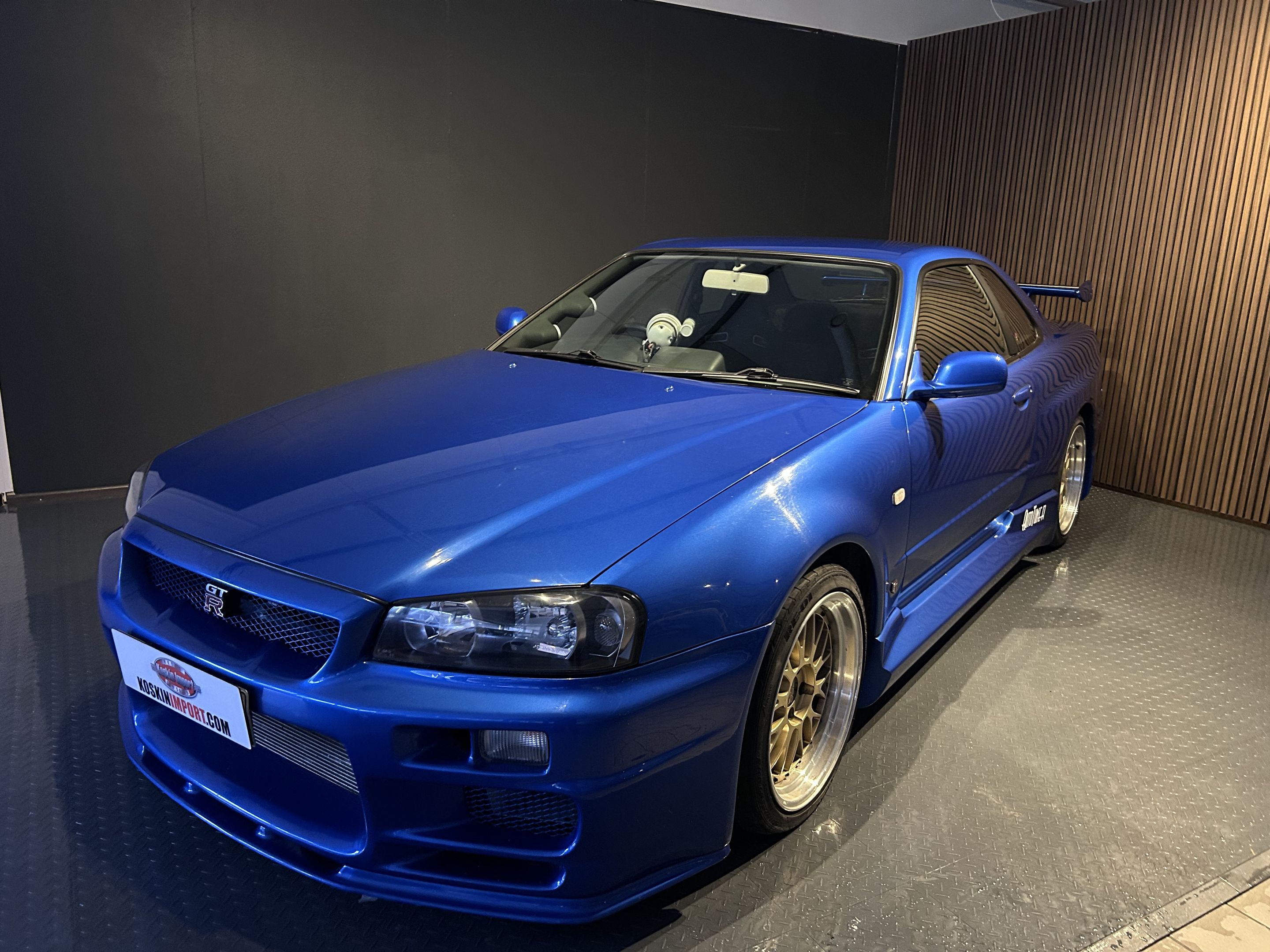 Nissan Skyline GT-R BNR34, foto 1