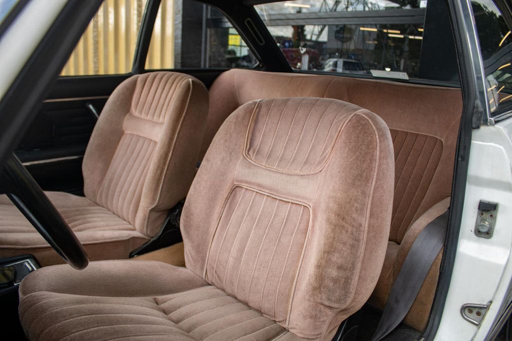 1970 Peugeot 504 Coupe injectie, foto 2