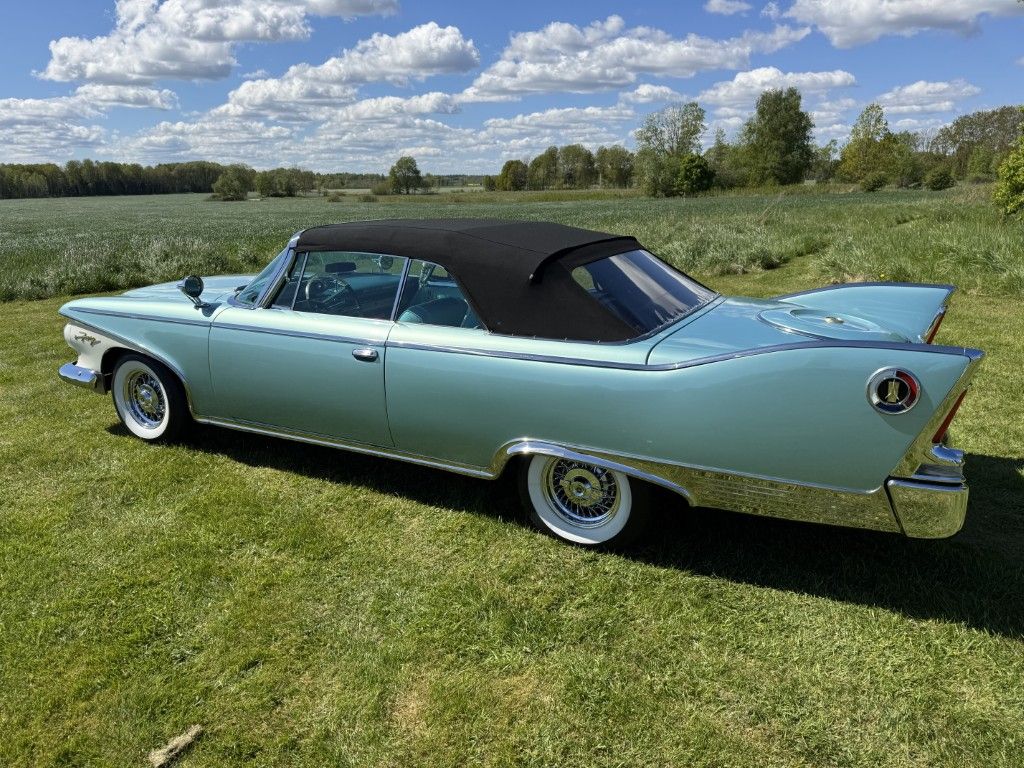 1960 Plymouth Fury Convertible. Restored. 1 of 7060 units, foto 1