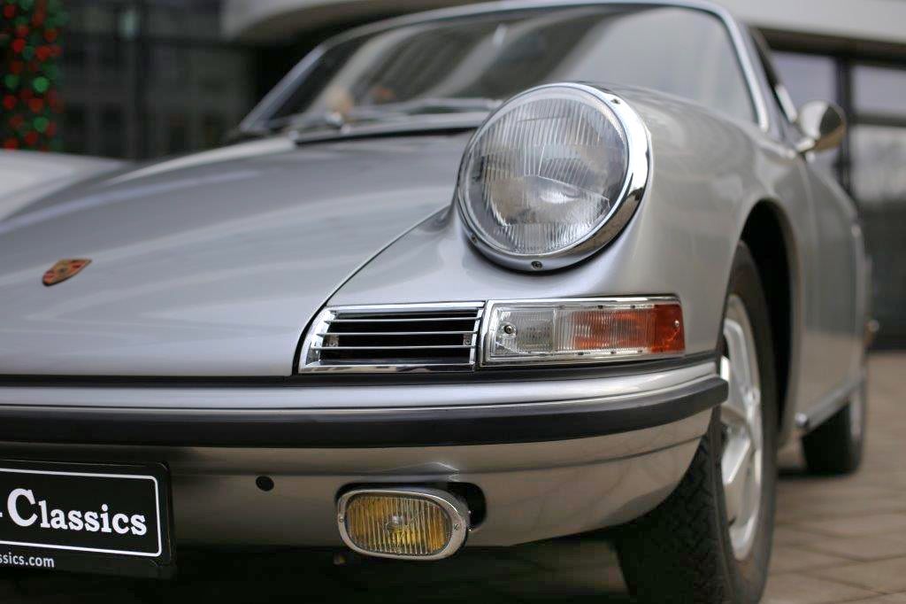 World-Class Restored Porsche 911S Coupe MYC 1967, foto 8