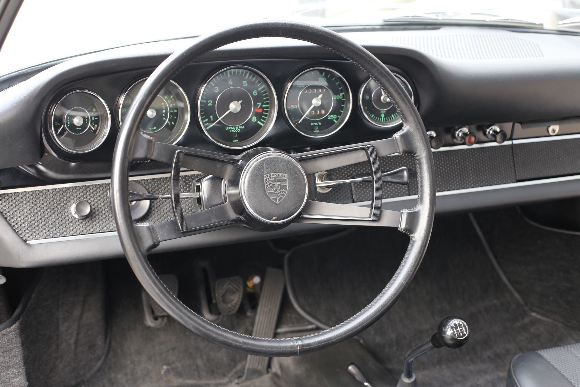 World-Class Restored Porsche 911S Coupe MYC 1967, foto 12