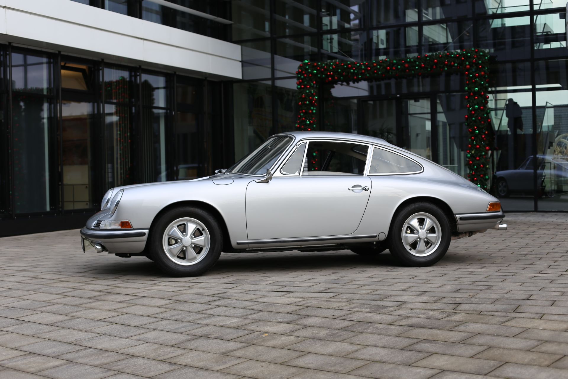 World-Class Restored Porsche 911S Coupe MYC 1967, foto 3
