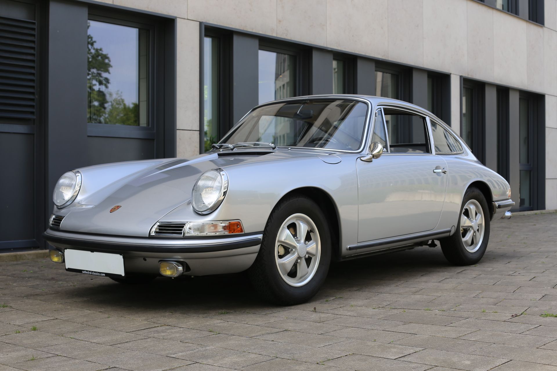 World-Class Restored Porsche 911S Coupe MYC 1967, foto 6