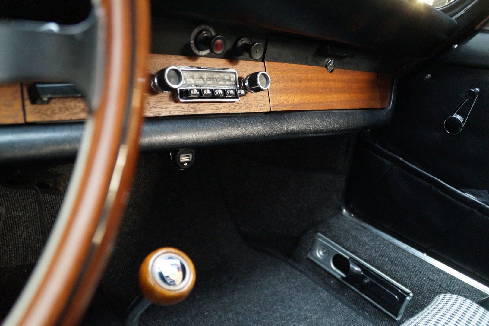 PORSCHE 911 Restomod – in the Spirit of R-Gruppe (1965), foto 8
