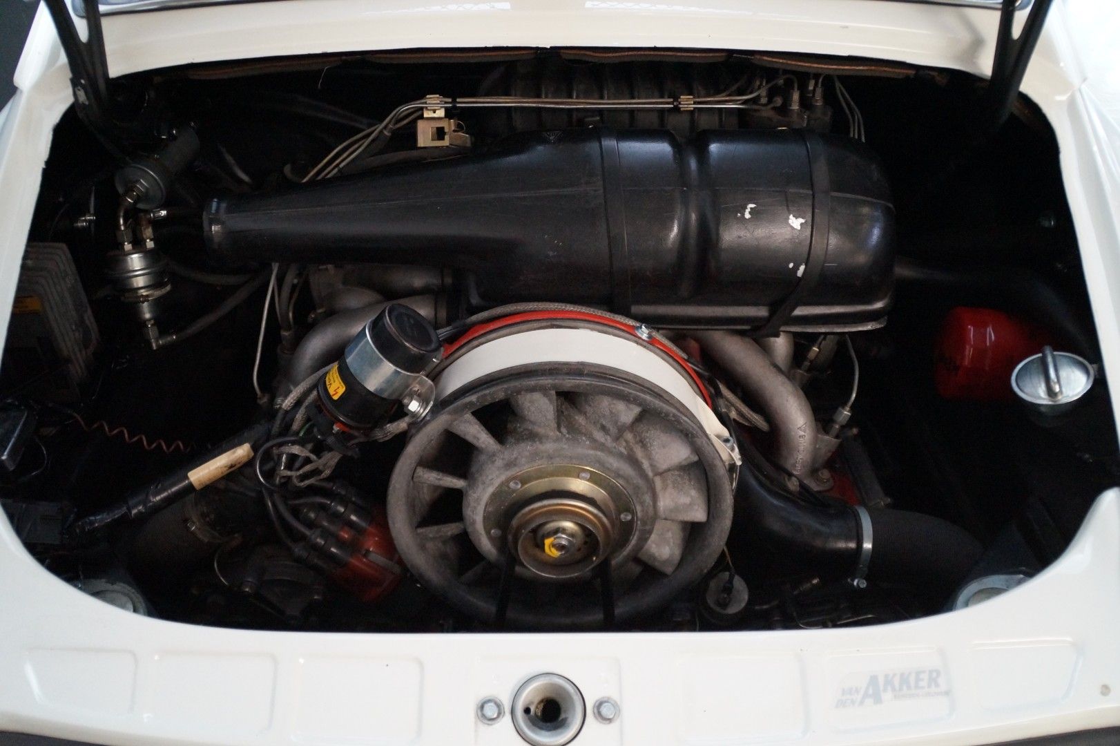 PORSCHE 911 Restomod – in the Spirit of R-Gruppe (1965), foto 9