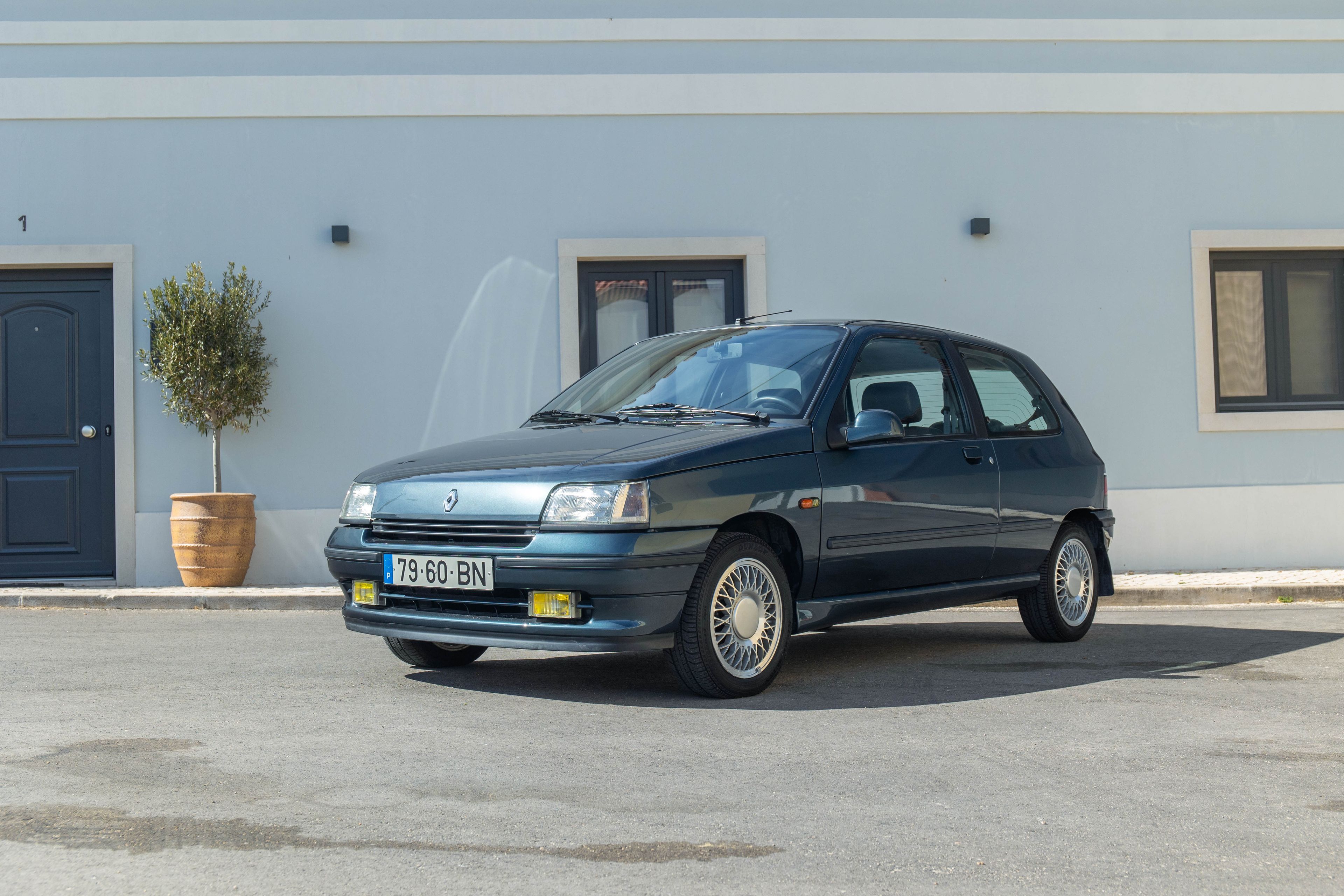 1993 Renault Clio Baccara 3 door - ONLY 8400 KMS, foto 1