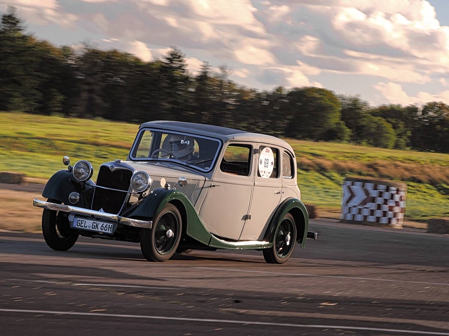 Riley Motor Cars, Spare Parts & Workshop Service (1925–1939), foto 2