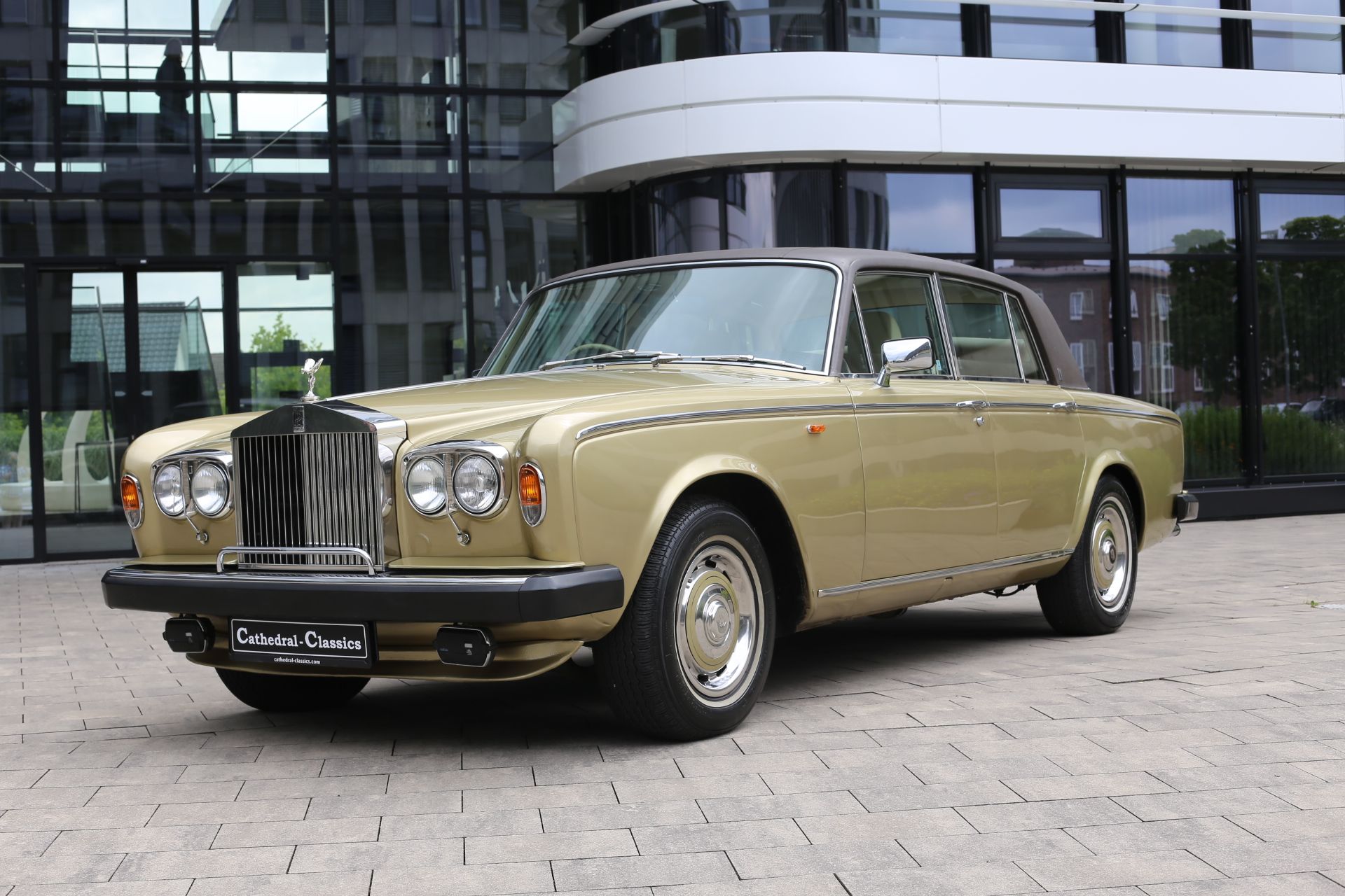 A luxurious Rolls Royce Silver Shadow II, foto 7