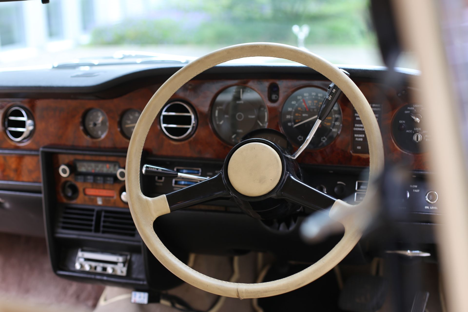 A luxurious Rolls Royce Silver Shadow II, foto 4
