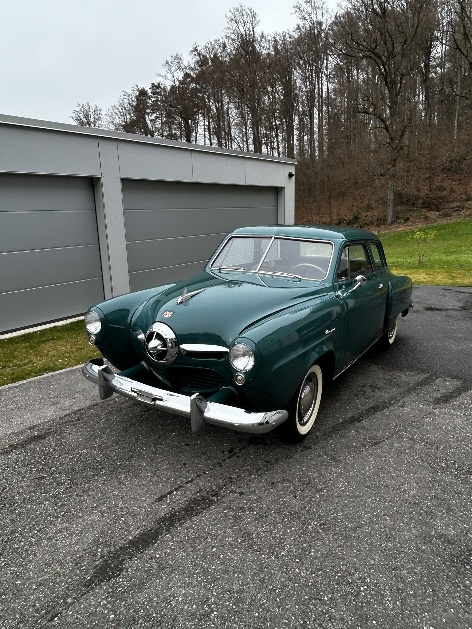 1949 Studebaker Champion Starlight Coupe "Bullet nose", foto 3