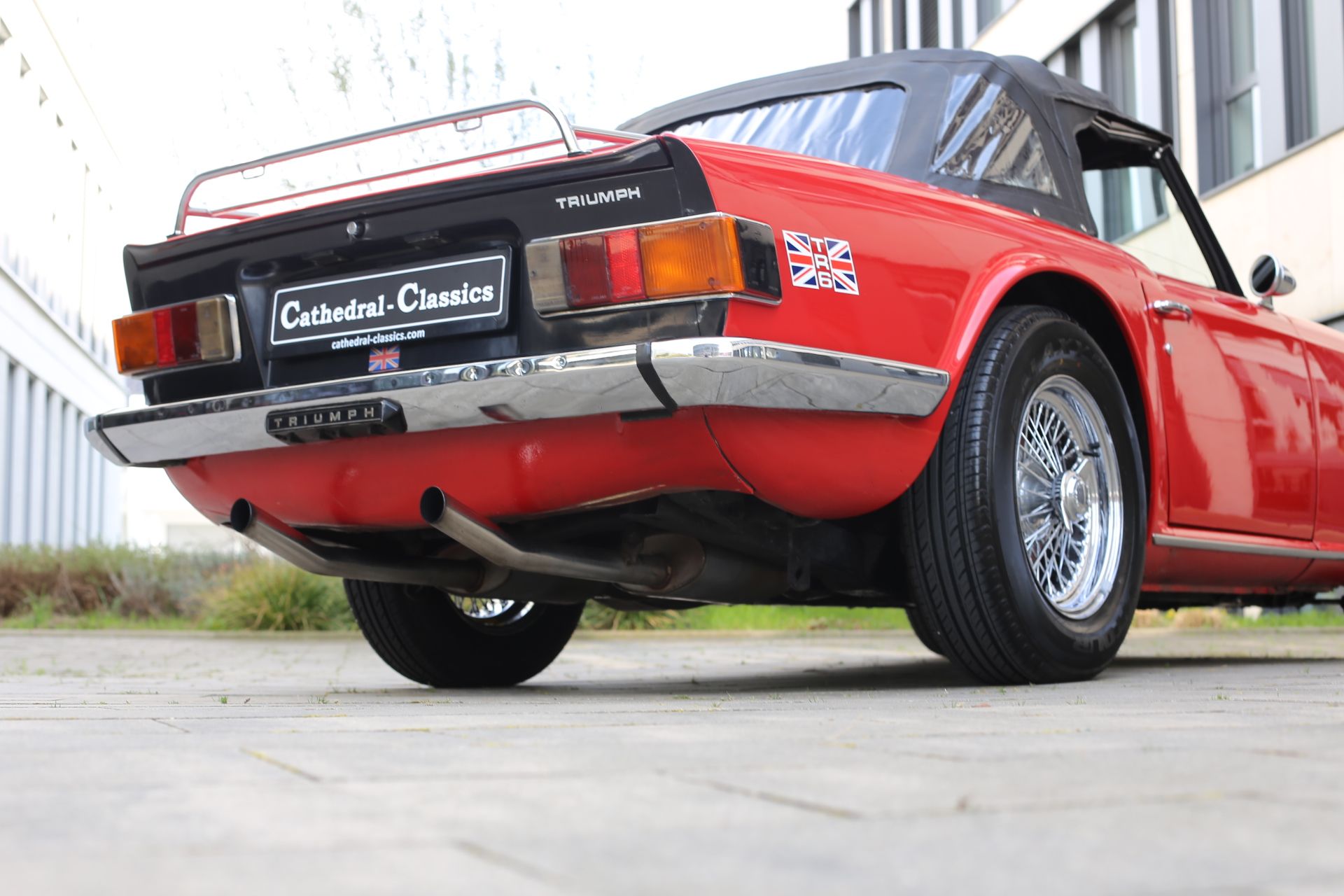 A late production Triumph TR6, foto 7