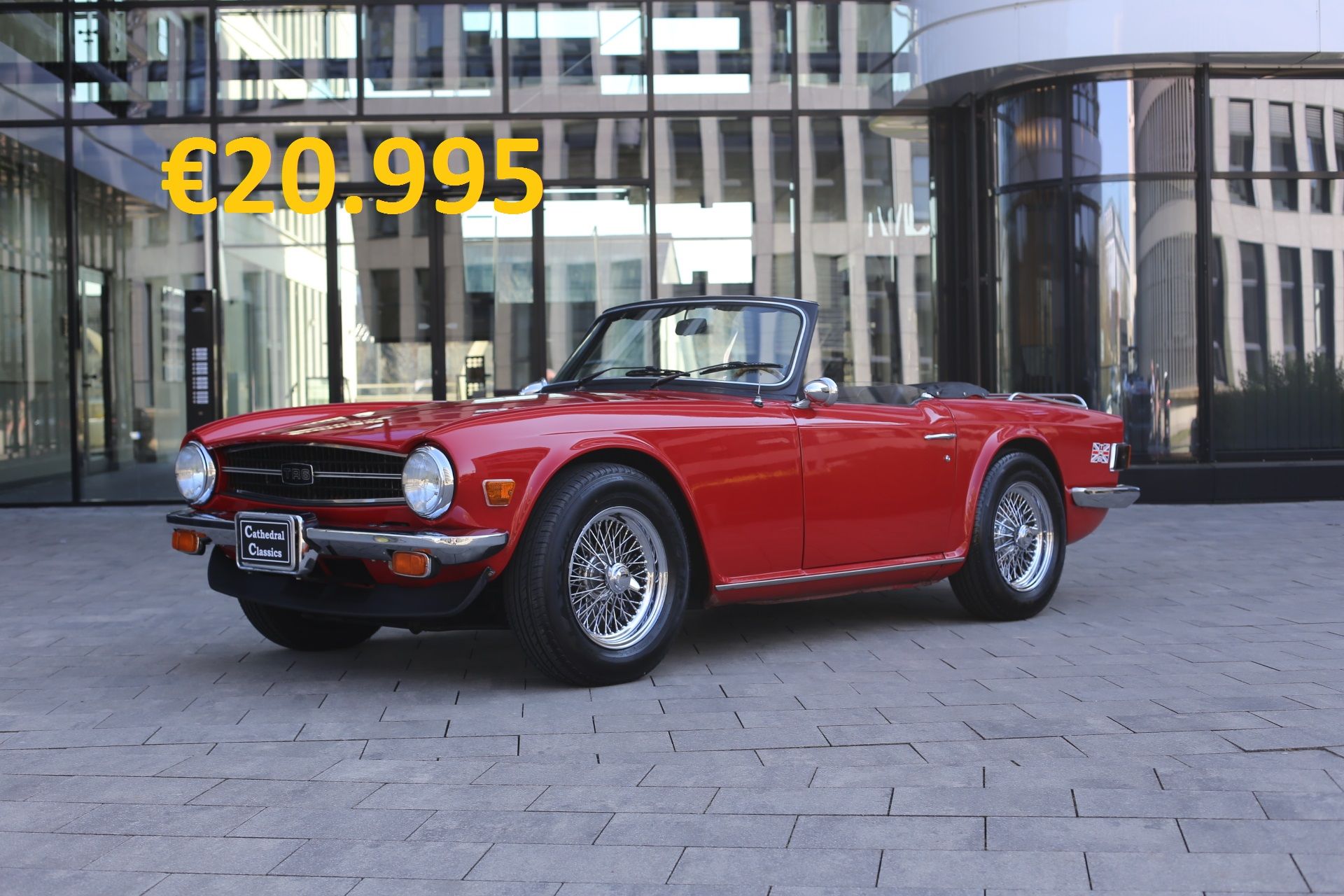 A late production Triumph TR6, foto 1