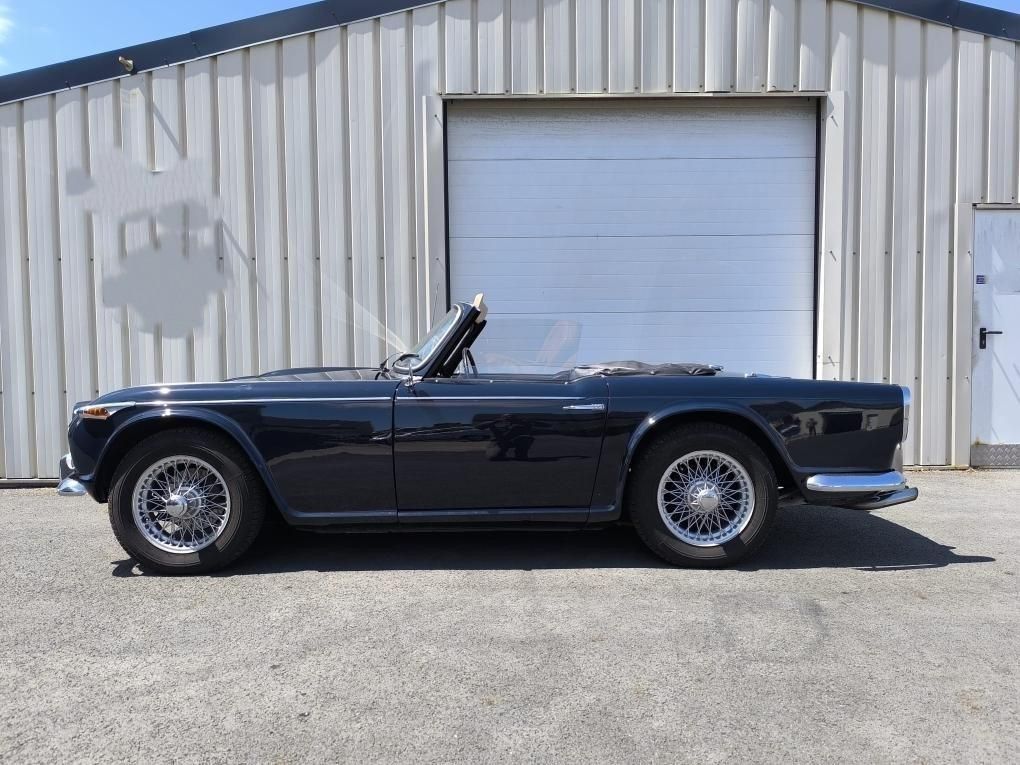 1967 Triumph TR4 IRS TR4A, foto 2