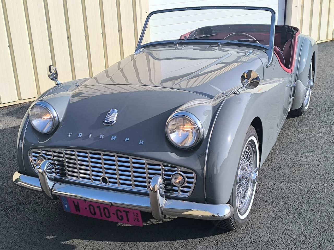 1961 TRIUMPH TR3A CABRIOLET OVERDRIVE, foto 1