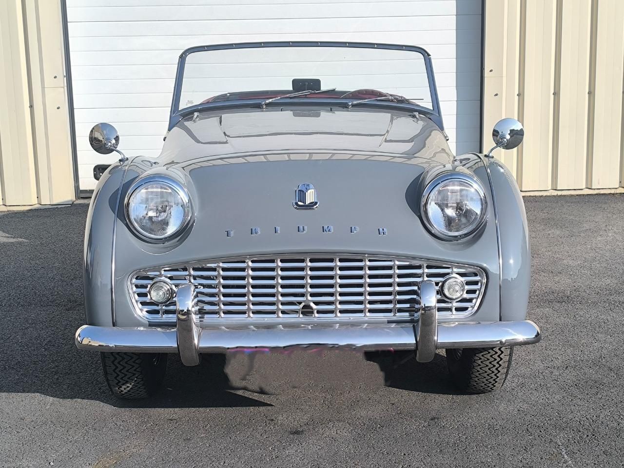 1961 TRIUMPH TR3A CABRIOLET OVERDRIVE, foto 4